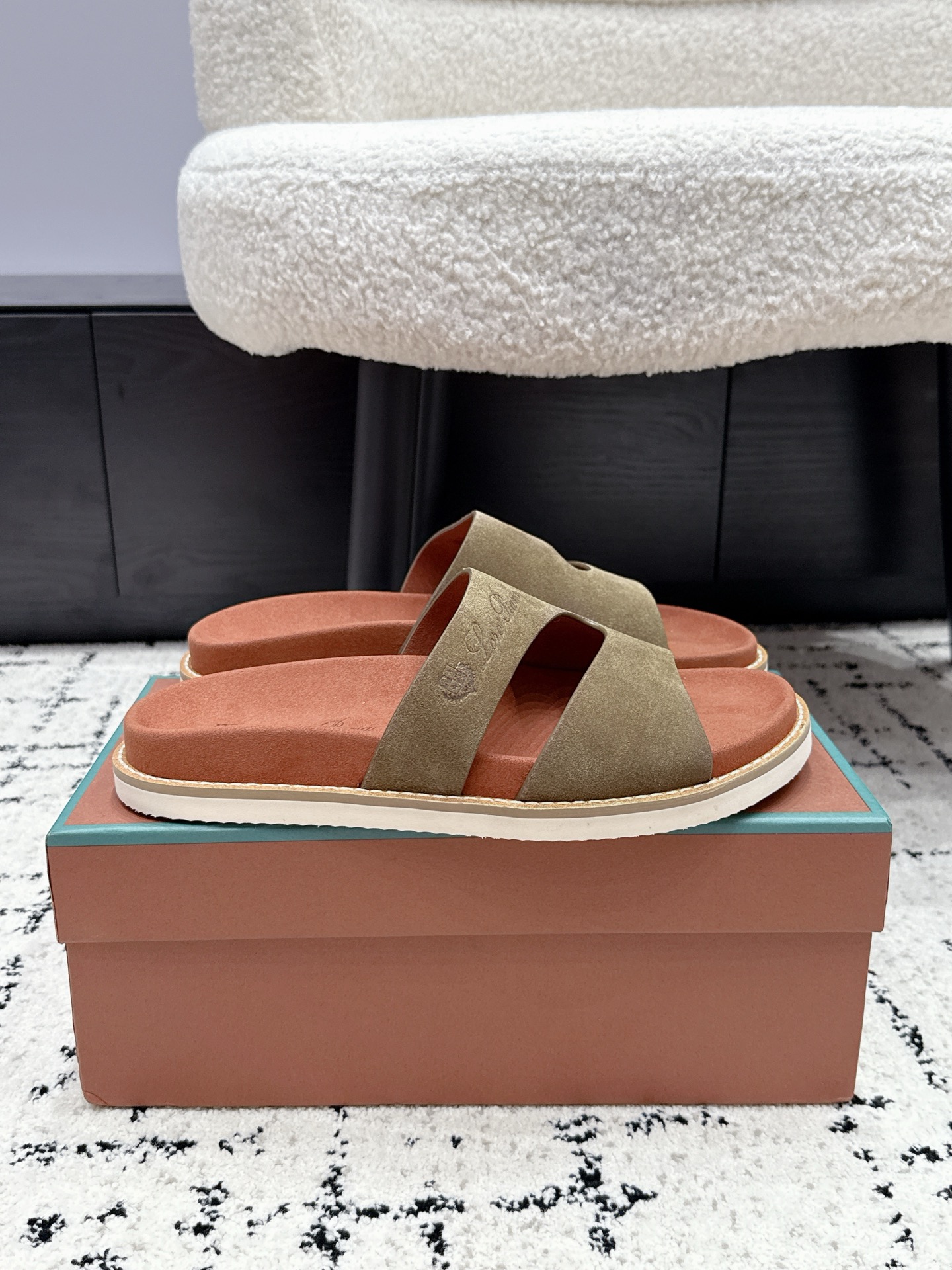 Loro Piana Slides
