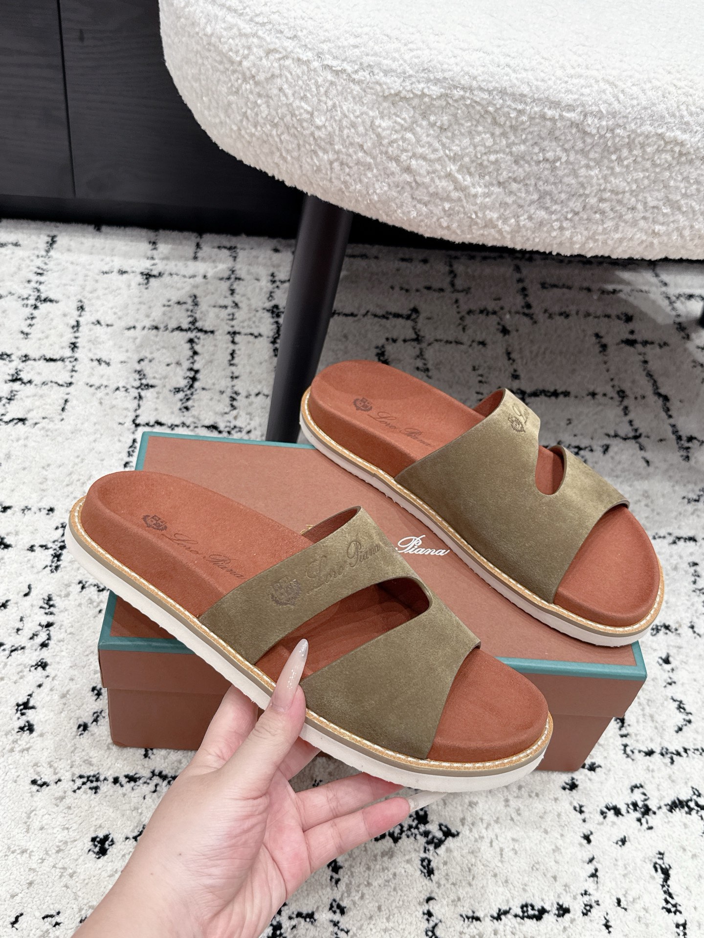Loro Piana Slides