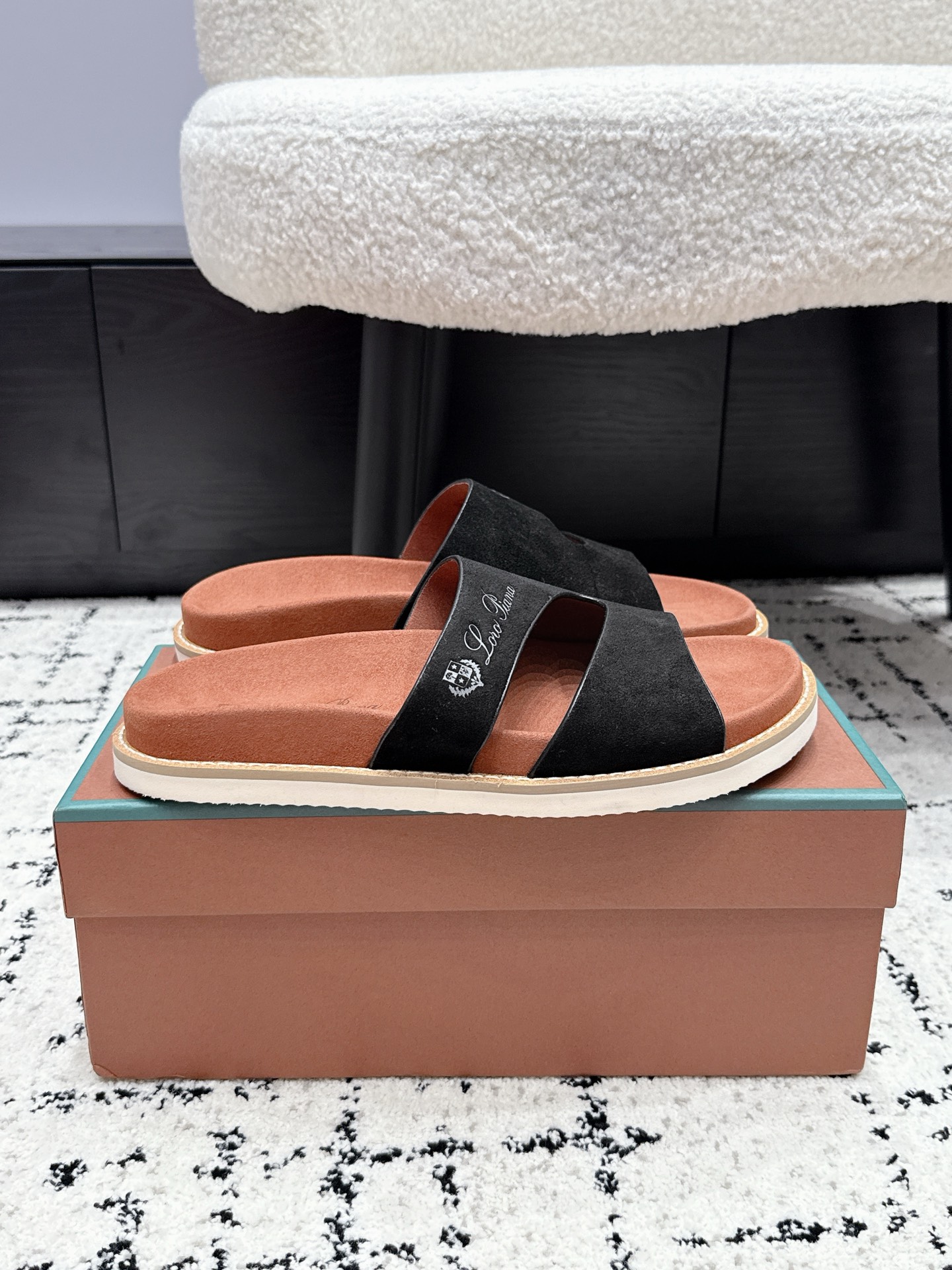 Loro Piana Slides