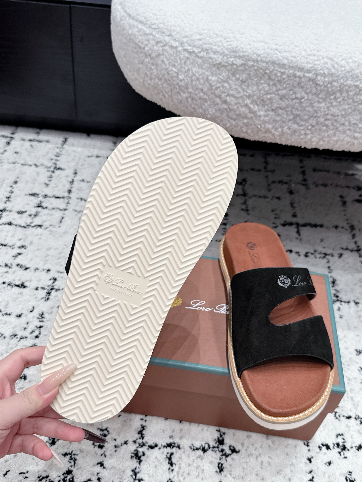 Loro Piana Slides