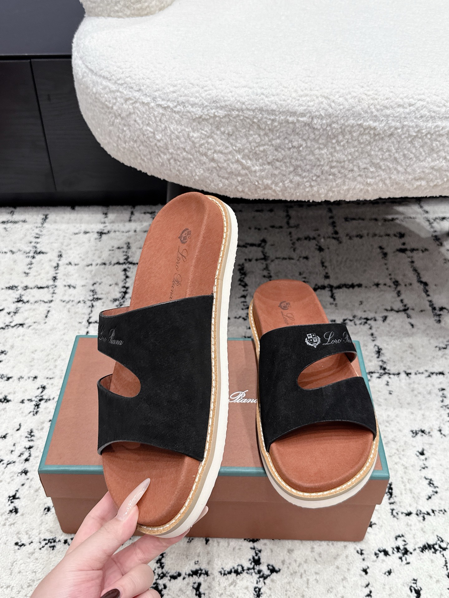 Loro Piana Slides