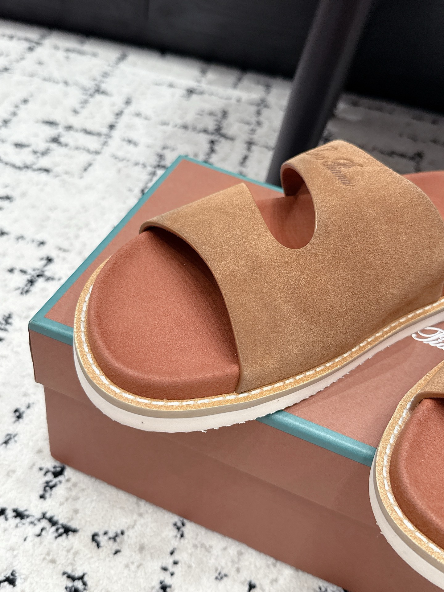 Loro Piana Slides