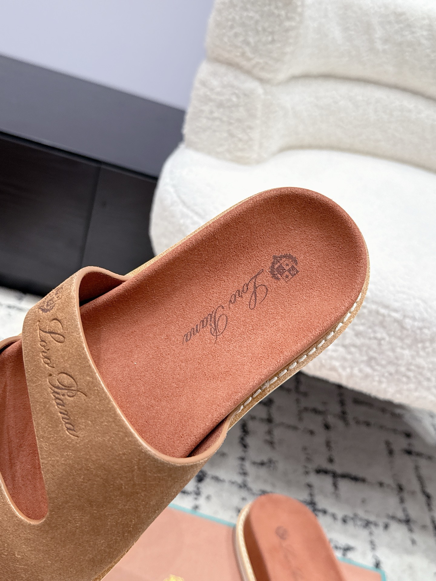 Loro Piana Slides