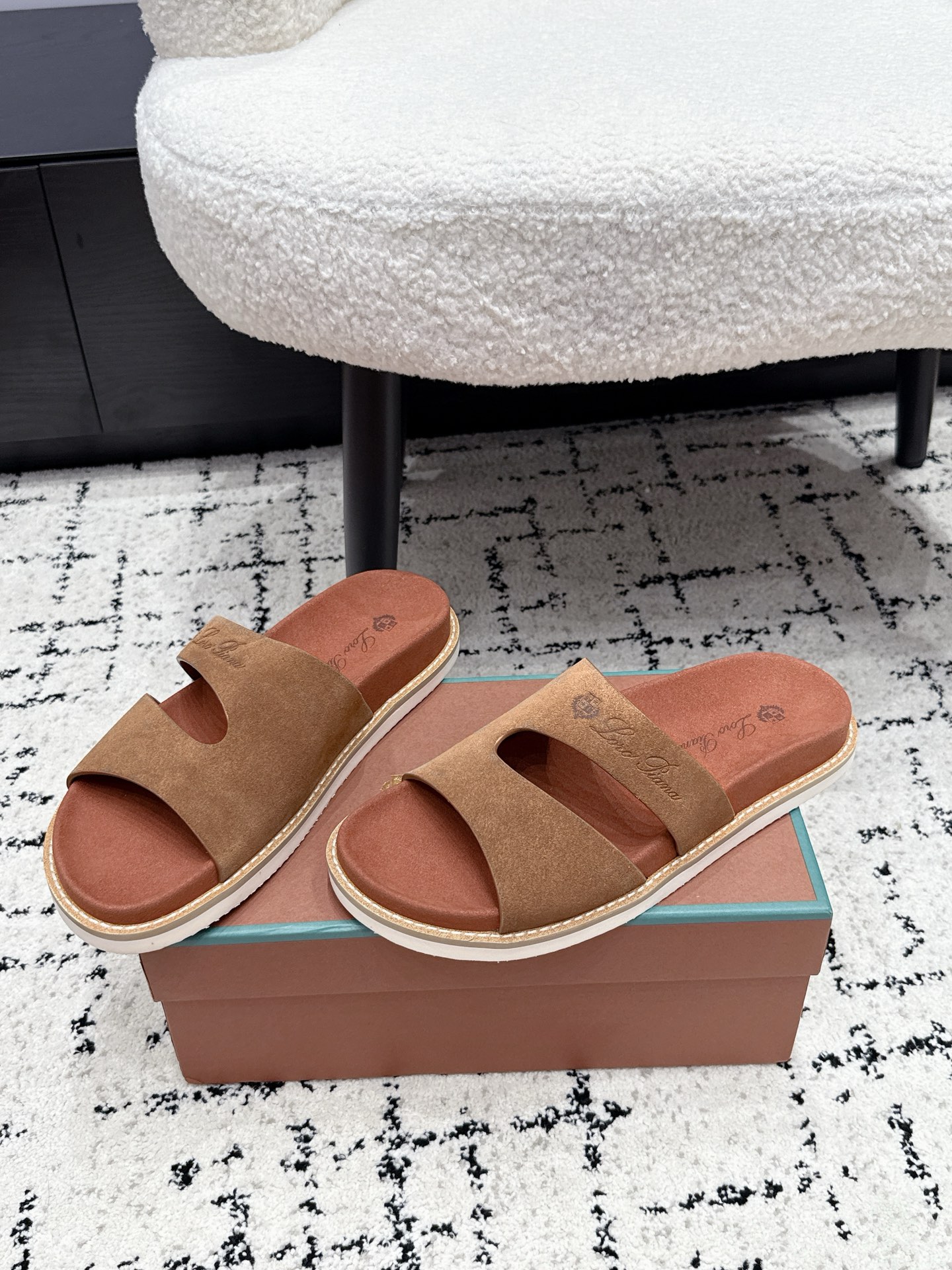 Loro Piana Slides