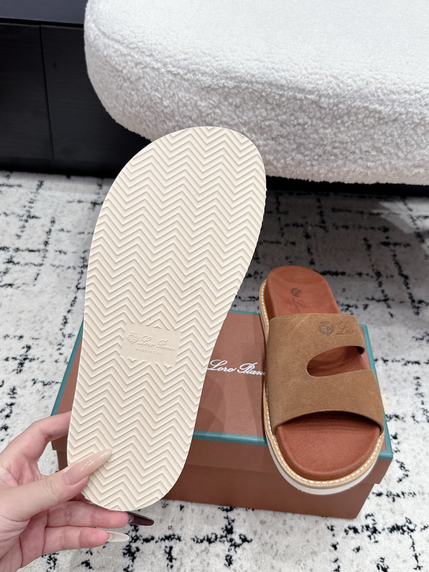 Loro Piana Slides