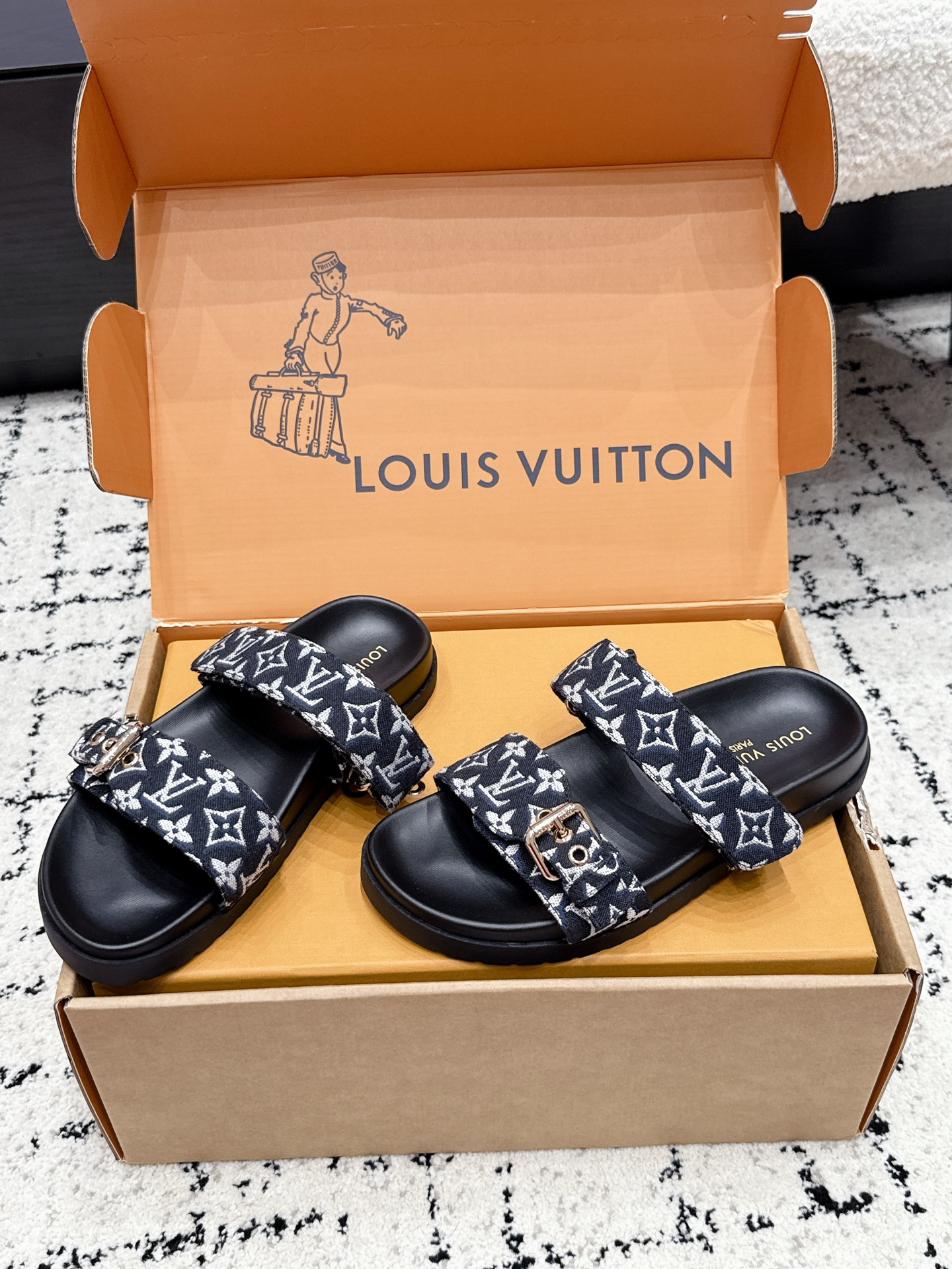 Louis Vuitton Slides
