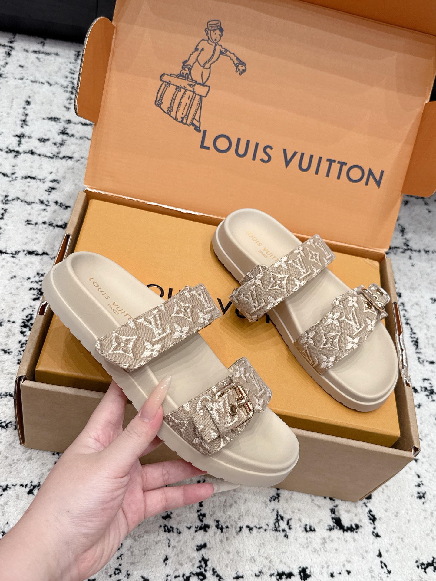 Louis Vuitton Slides
