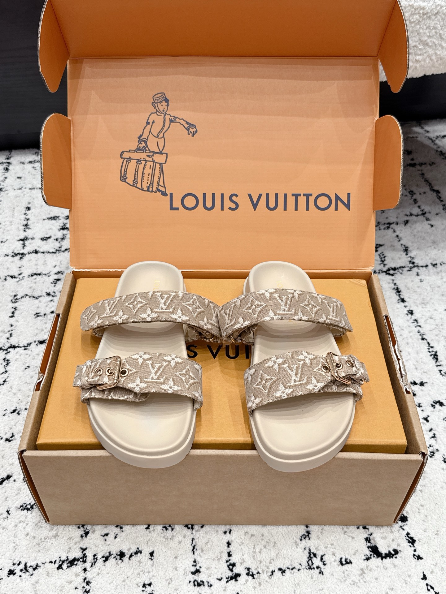 Louis Vuitton Slides