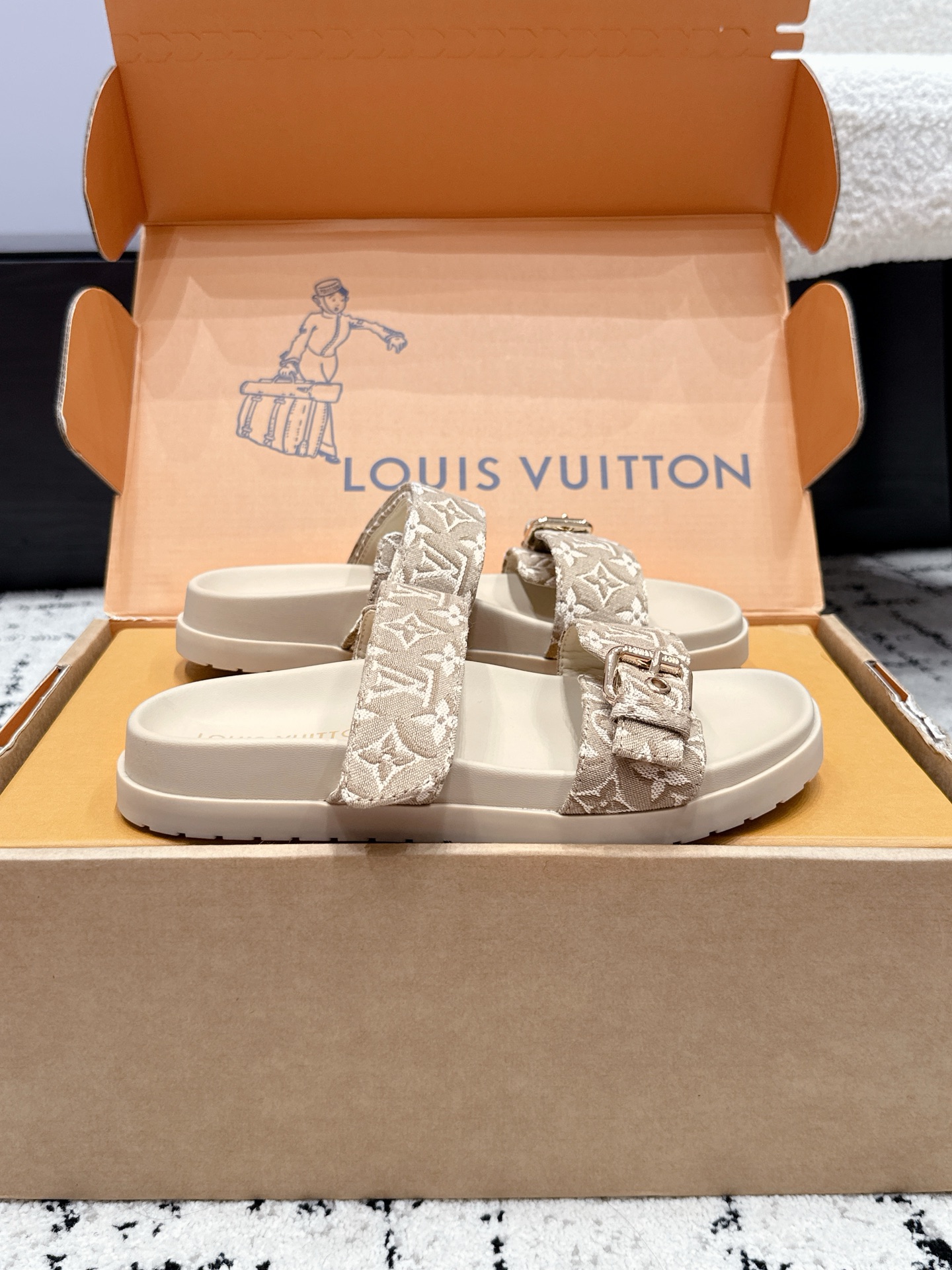 Louis Vuitton Slides