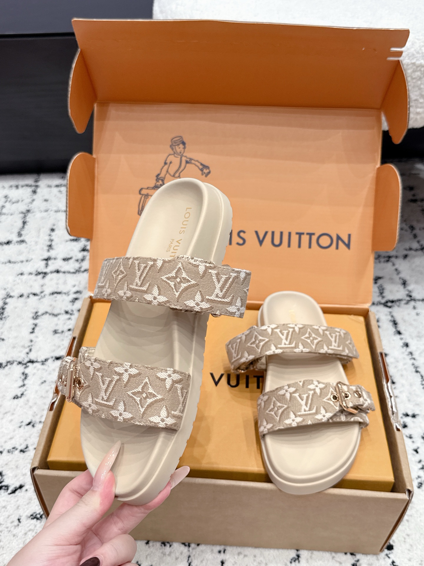 Louis Vuitton Slides