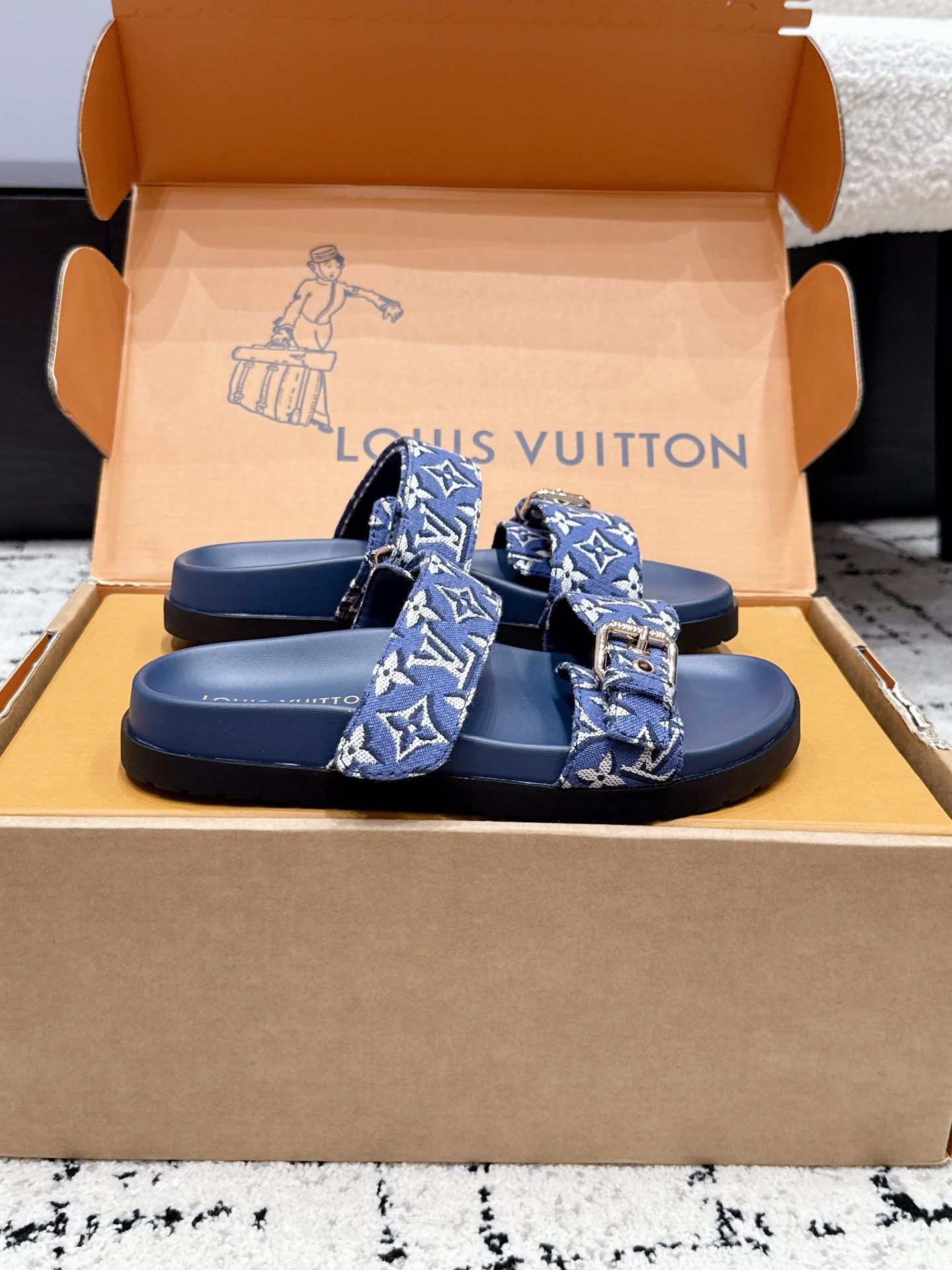 Louis Vuitton Slides