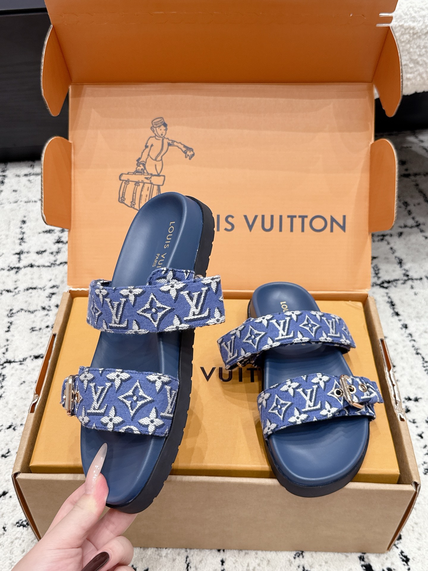 Louis Vuitton Slides