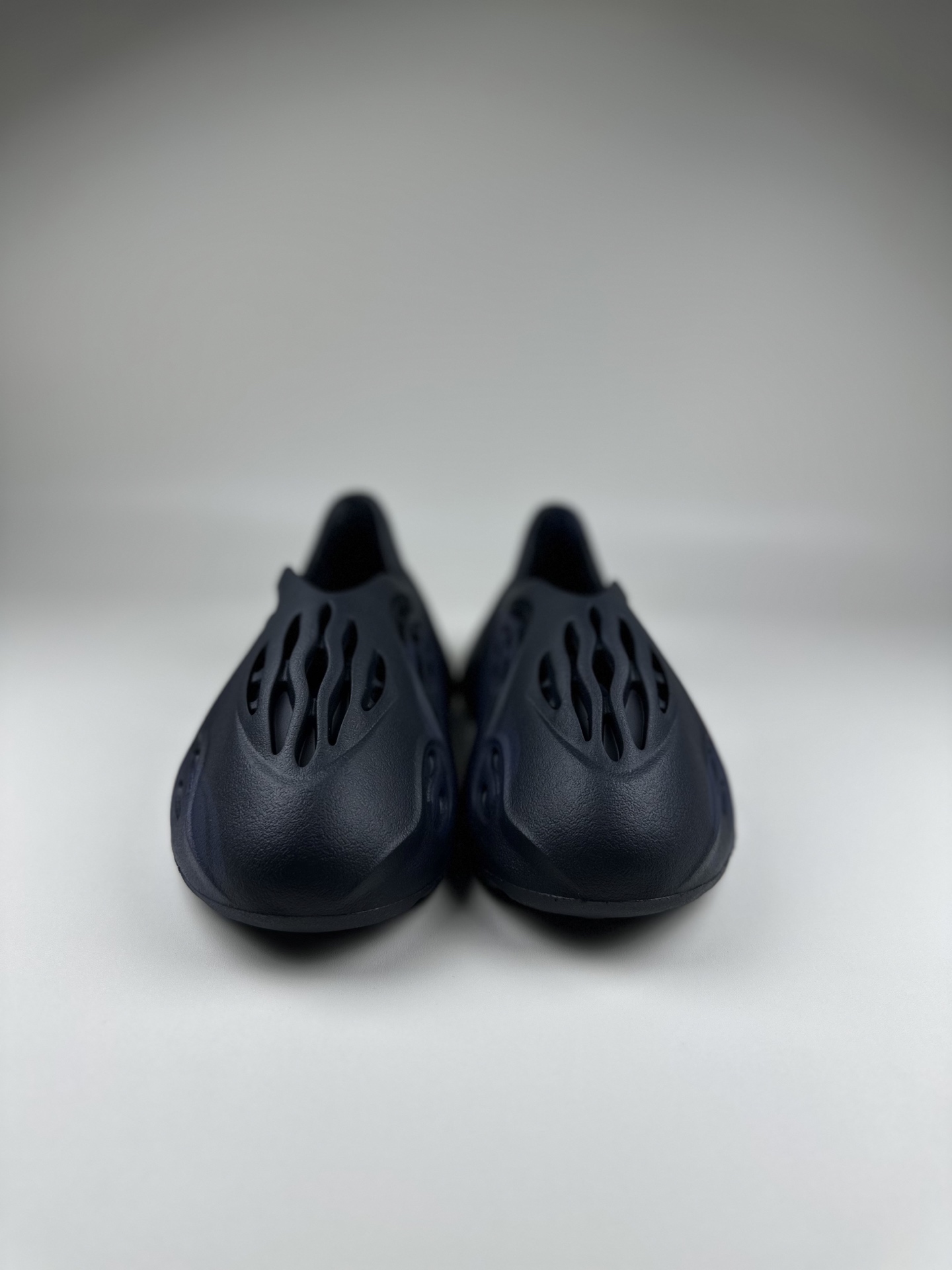 图片[5]-网红椰子新款儿童洞洞鞋男女宝宝包头凉鞋厚底透气休闲防滑沙滩鞋 尺码表！ US EUR 10码 28 11码 29 12码 31 13码 32 1码 33-选品中心