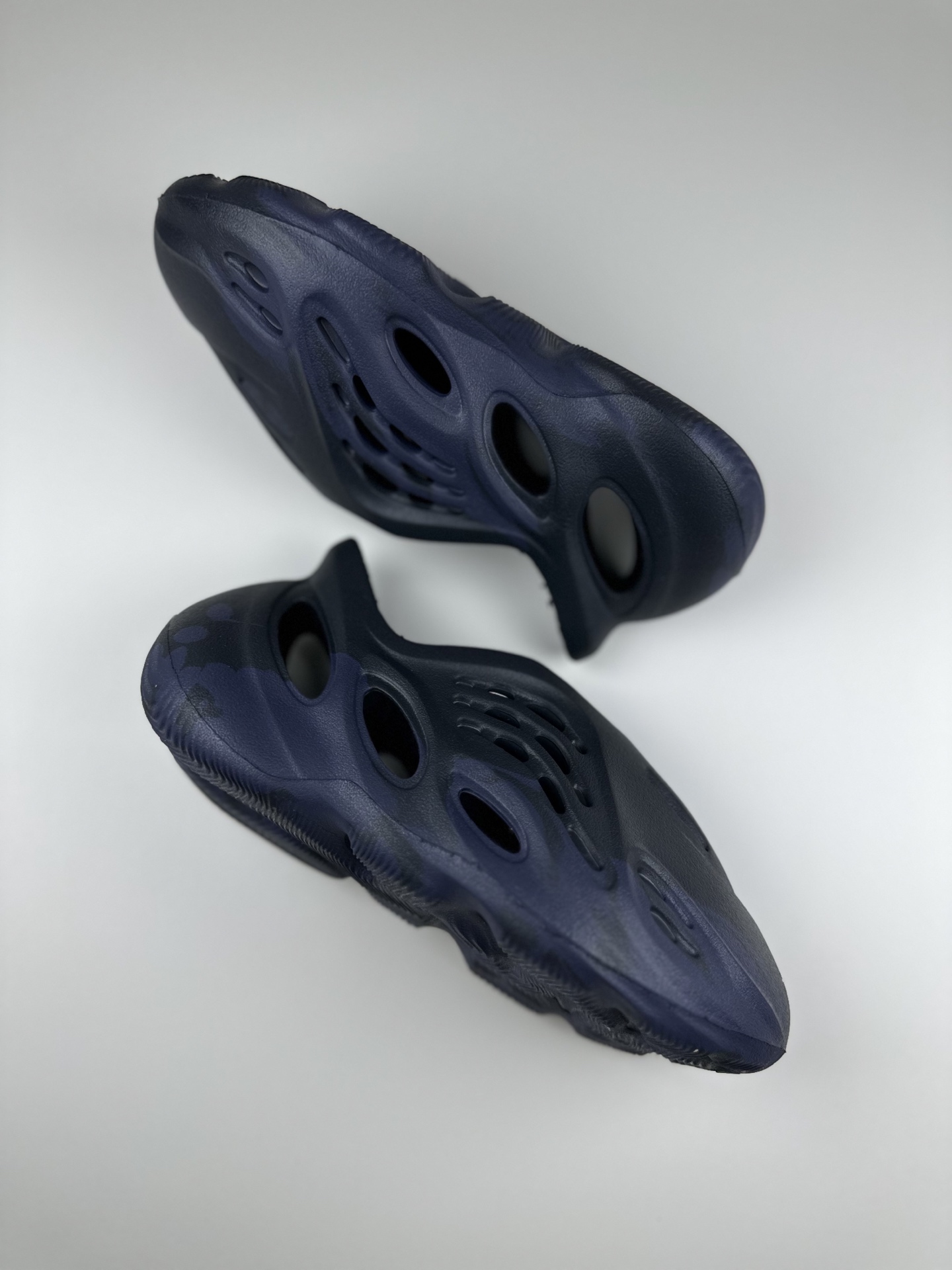 图片[6]-网红椰子新款儿童洞洞鞋男女宝宝包头凉鞋厚底透气休闲防滑沙滩鞋 尺码表！ US EUR 10码 28 11码 29 12码 31 13码 32 1码 33-选品中心