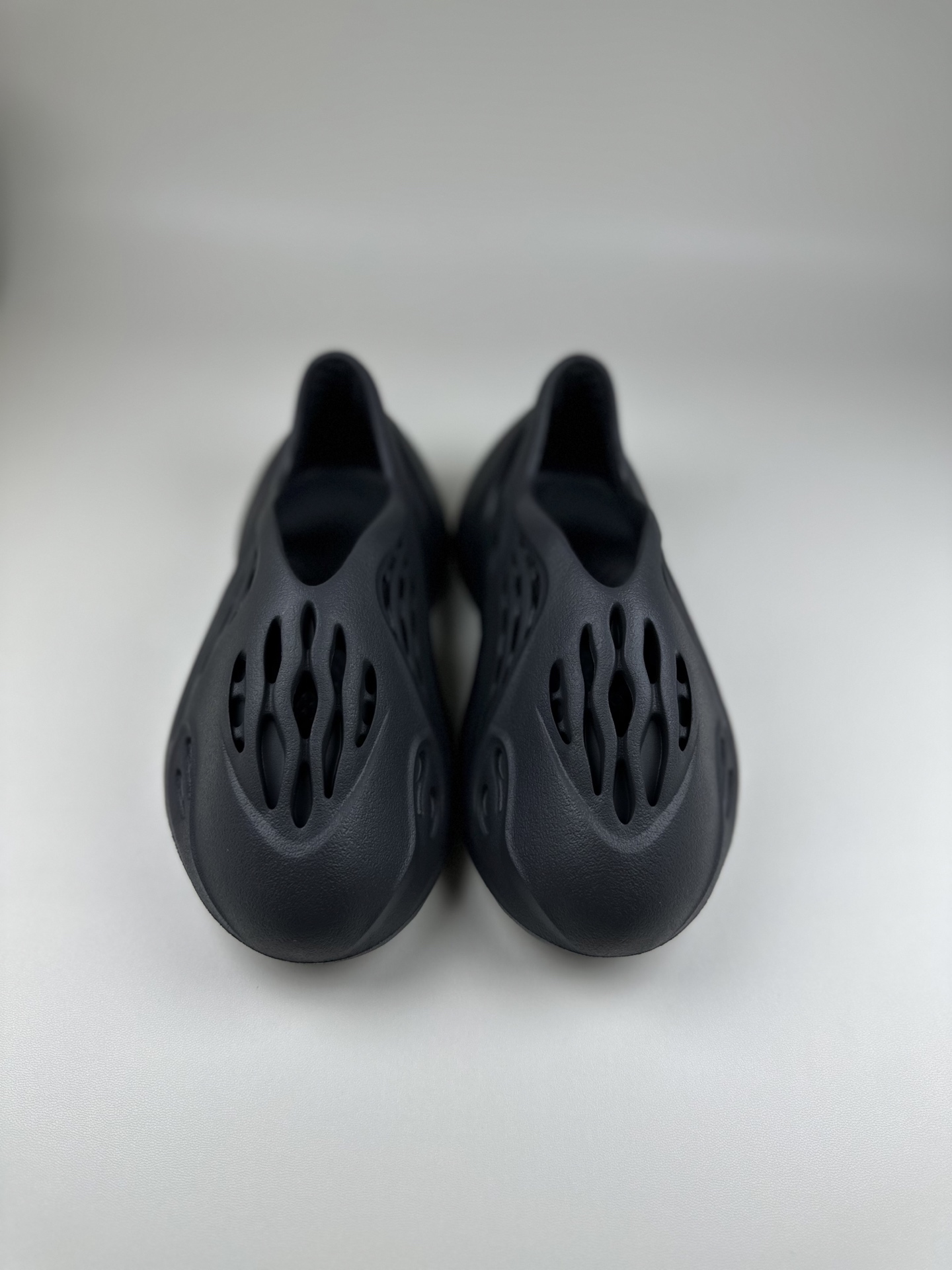 图片[5]-网红椰子新款儿童洞洞鞋男女宝宝包头凉鞋厚底透气休闲防滑沙滩鞋 尺码表！ US EUR 10码 28 11码 29 12码 31 13码 32 1码 33-选品中心