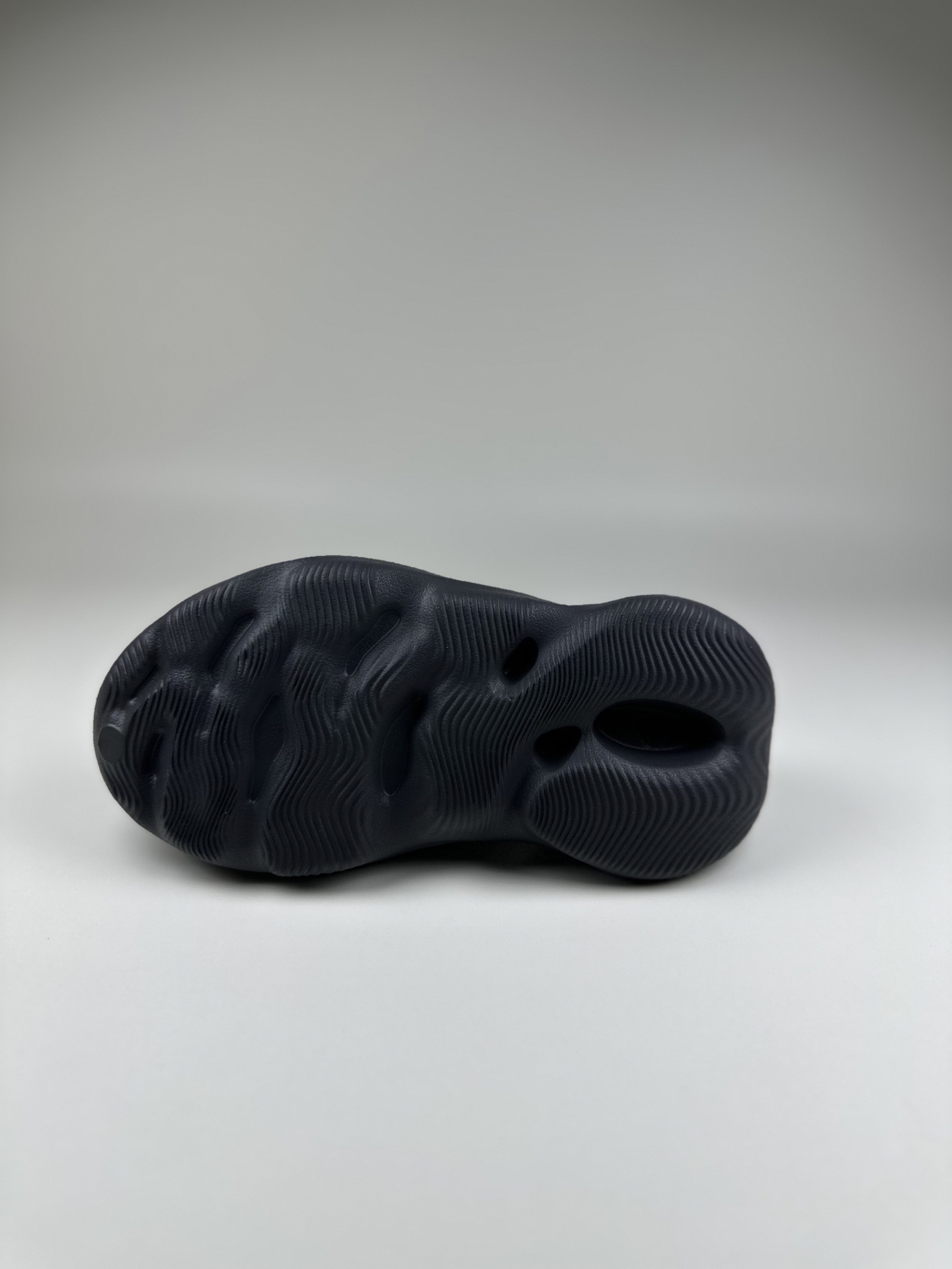 图片[7]-网红椰子新款儿童洞洞鞋男女宝宝包头凉鞋厚底透气休闲防滑沙滩鞋 尺码表！ US EUR 10码 28 11码 29 12码 31 13码 32 1码 33-选品中心