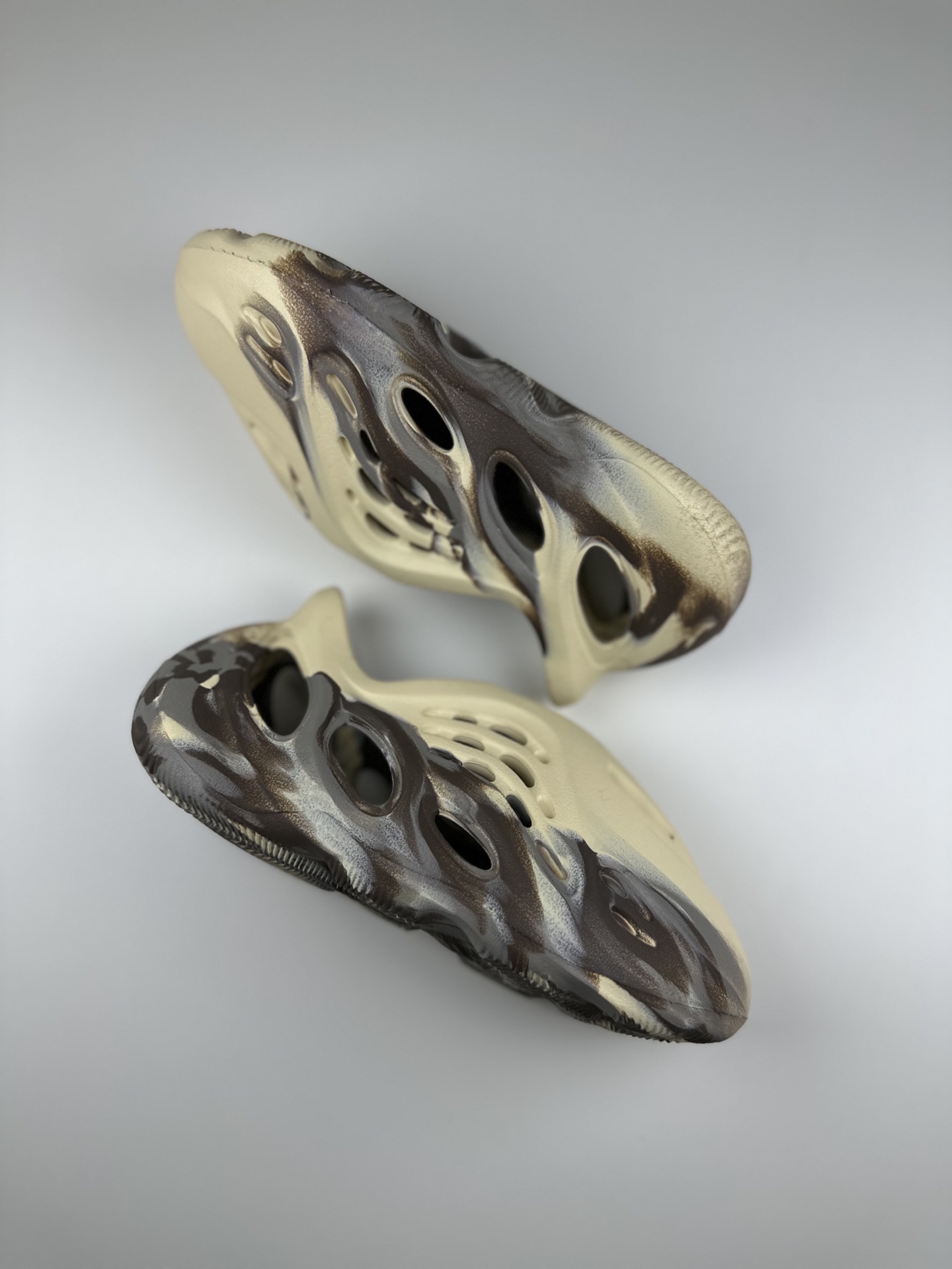 图片[6]-网红椰子新款儿童洞洞鞋男女宝宝包头凉鞋厚底透气休闲防滑沙滩鞋 尺码表！ US EUR 10码 28 11码 29 12码 31 13码 32 1码 33-选品中心