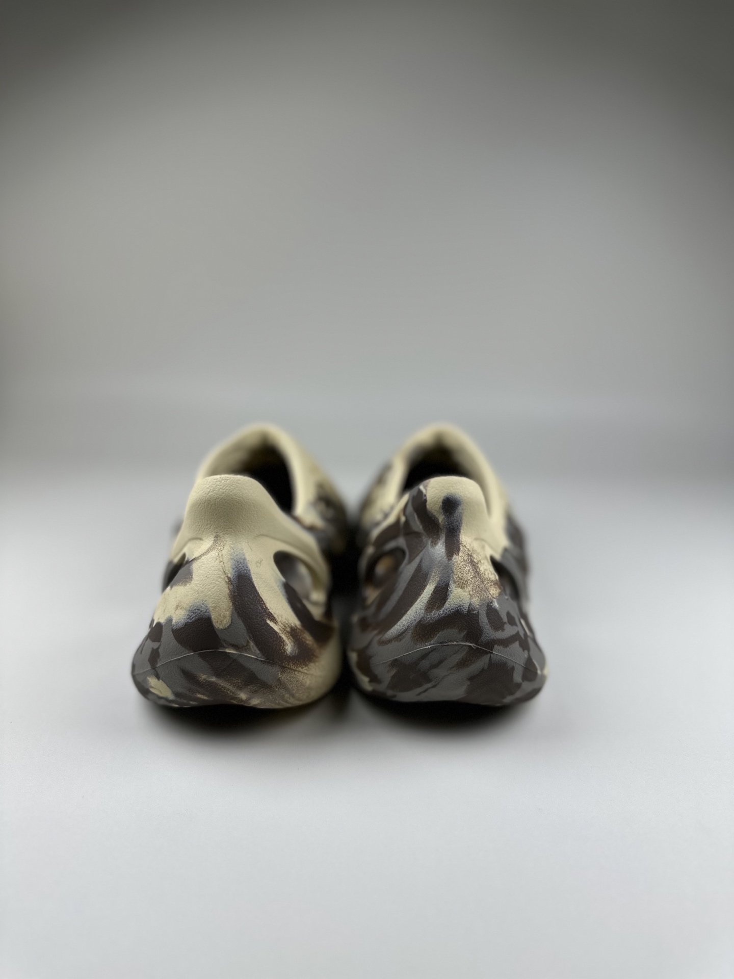 图片[4]-网红椰子新款儿童洞洞鞋男女宝宝包头凉鞋厚底透气休闲防滑沙滩鞋 尺码表！ US EUR 10码 28 11码 29 12码 31 13码 32 1码 33-选品中心