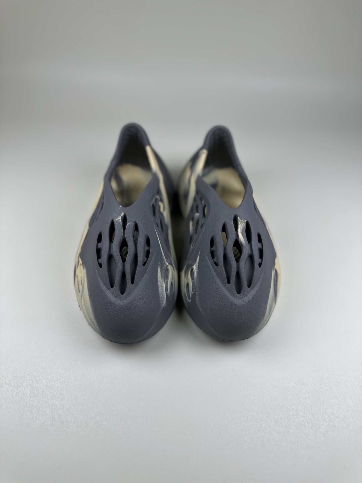 图片[5]-网红椰子新款儿童洞洞鞋男女宝宝包头凉鞋厚底透气休闲防滑沙滩鞋 尺码表！ US EUR 10码 28 11码 29 12码 31 13码 32 1码 33-选品中心