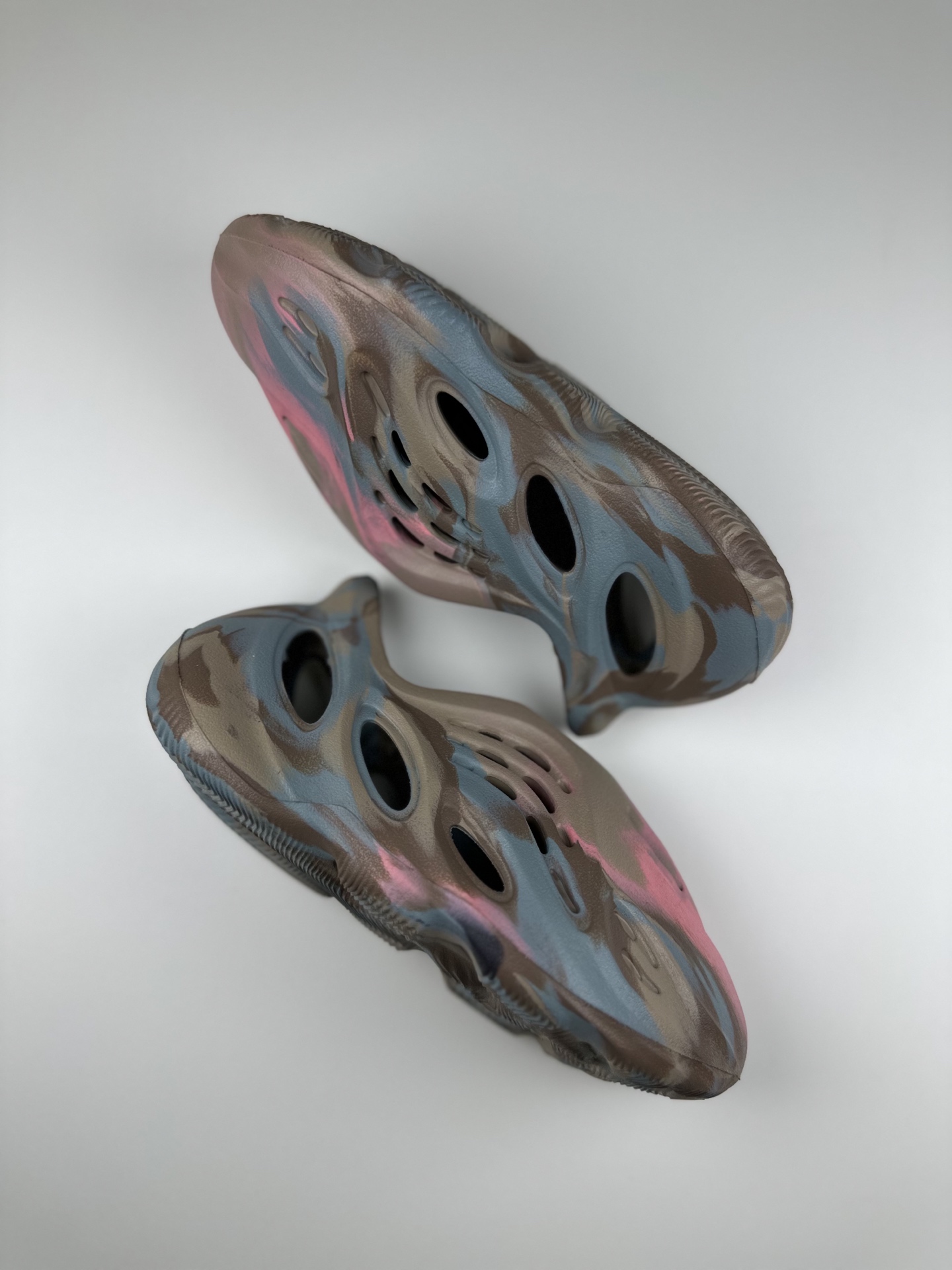 图片[6]-网红椰子新款儿童洞洞鞋男女宝宝包头凉鞋厚底透气休闲防滑沙滩鞋 尺码表！ US EUR 10码 28 11码 29 12码 31 13码 32 1码 33-选品中心