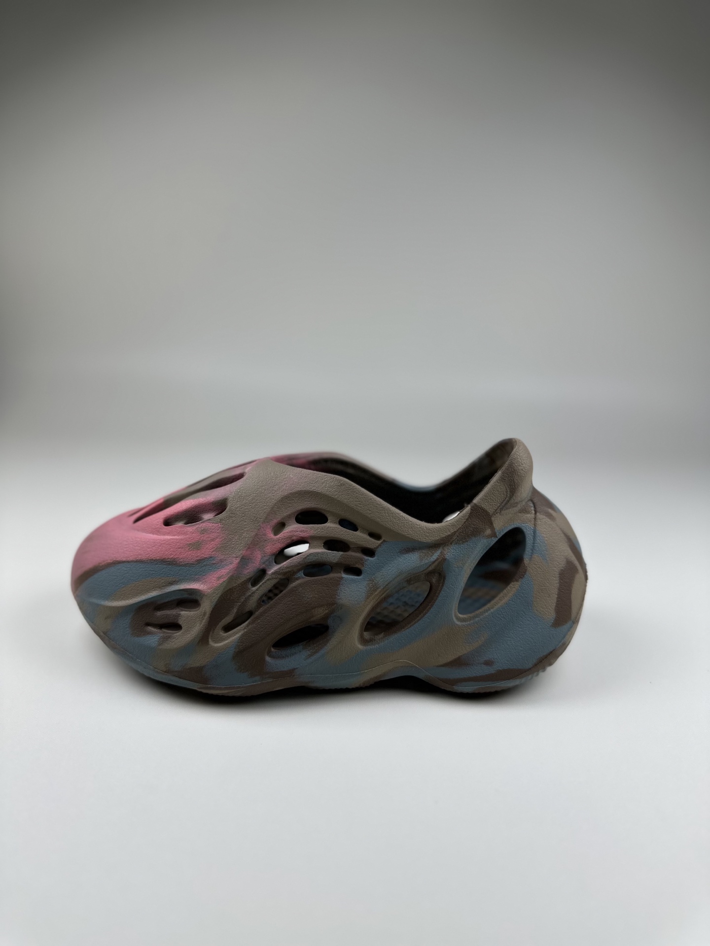 图片[8]-网红椰子新款儿童洞洞鞋男女宝宝包头凉鞋厚底透气休闲防滑沙滩鞋 尺码表！ US EUR 10码 28 11码 29 12码 31 13码 32 1码 33-选品中心