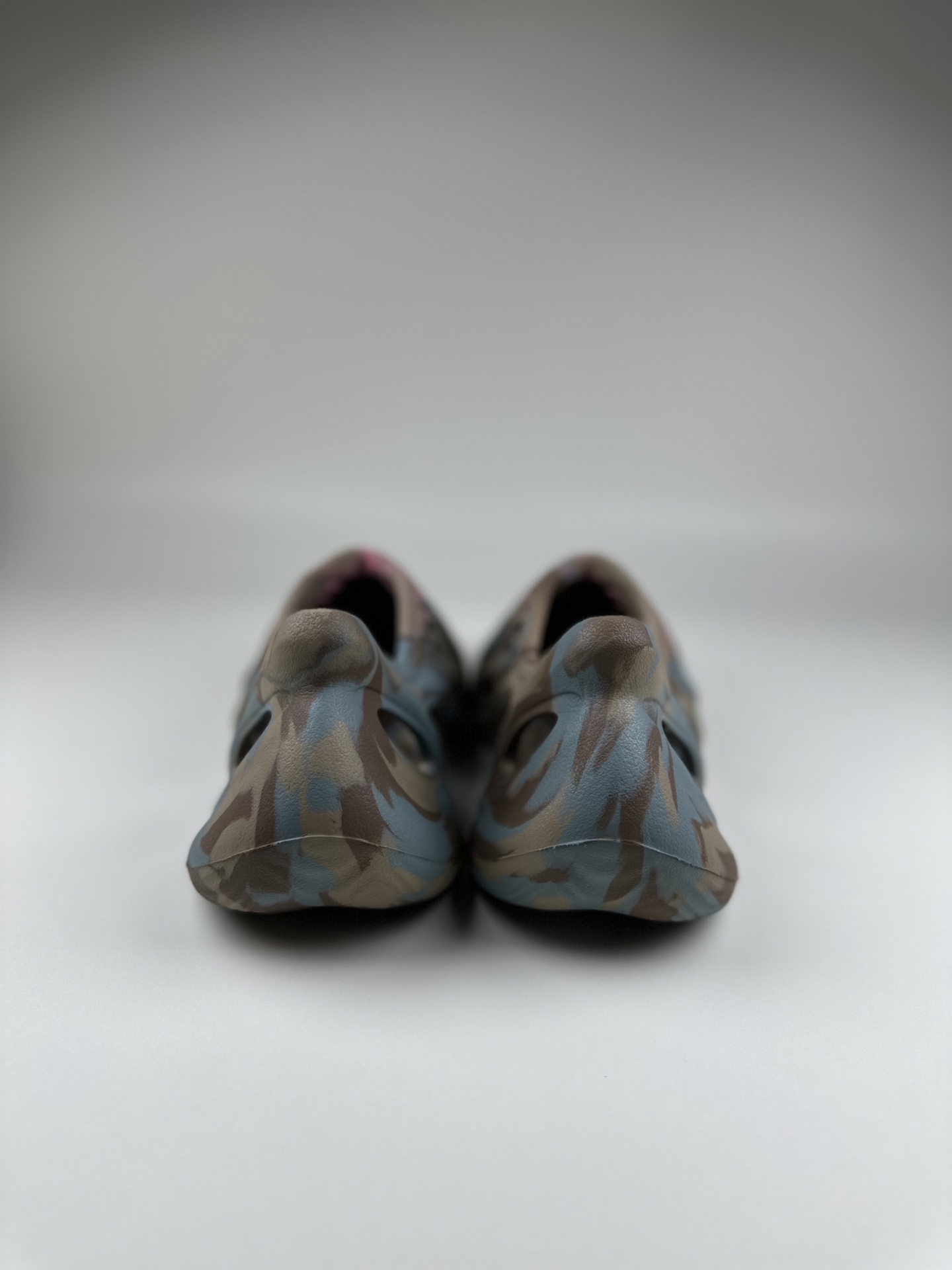 图片[4]-网红椰子新款儿童洞洞鞋男女宝宝包头凉鞋厚底透气休闲防滑沙滩鞋 尺码表！ US EUR 10码 28 11码 29 12码 31 13码 32 1码 33-选品中心