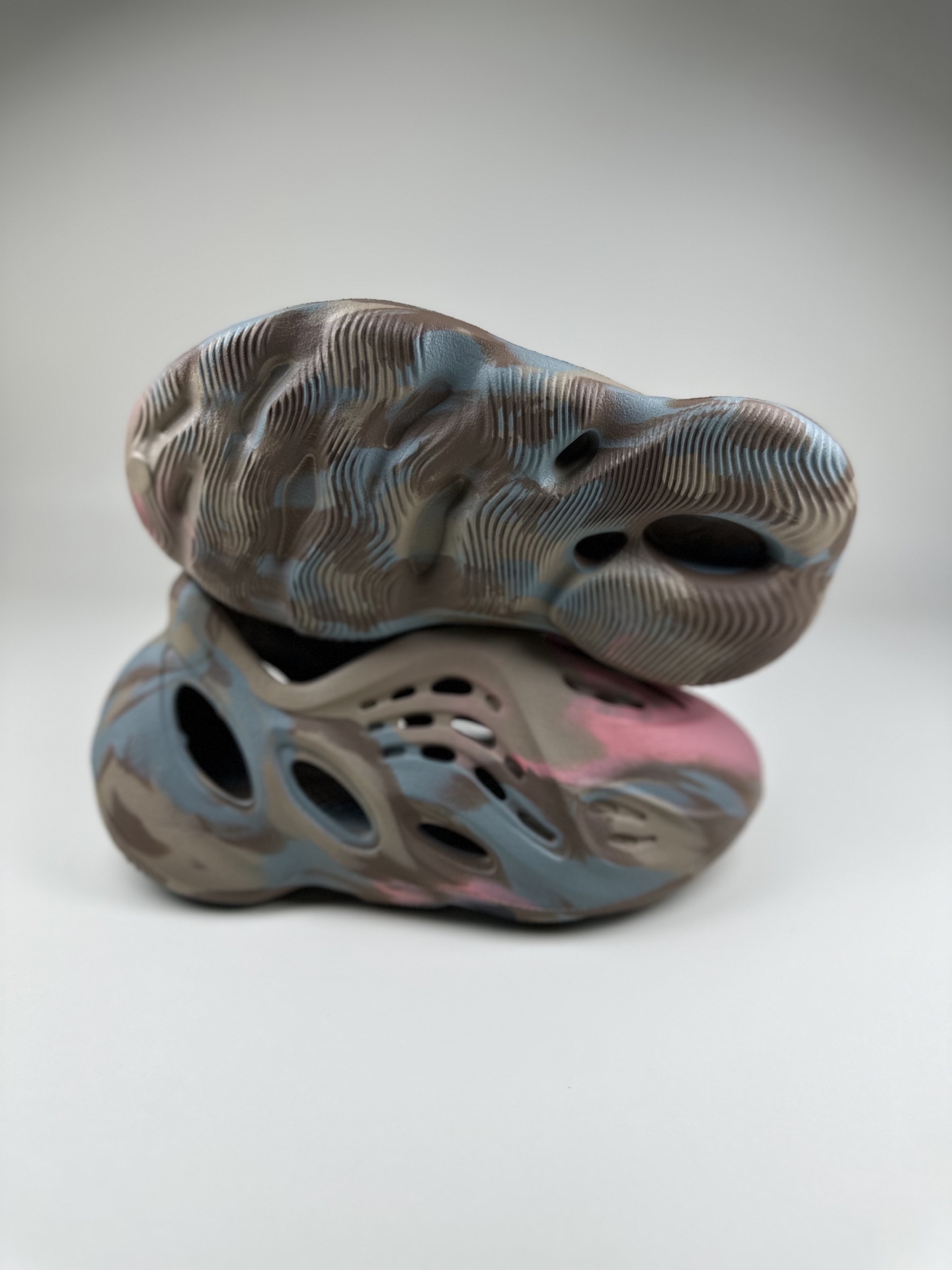 图片[2]-网红椰子新款儿童洞洞鞋男女宝宝包头凉鞋厚底透气休闲防滑沙滩鞋 尺码表！ US EUR 10码 28 11码 29 12码 31 13码 32 1码 33-选品中心