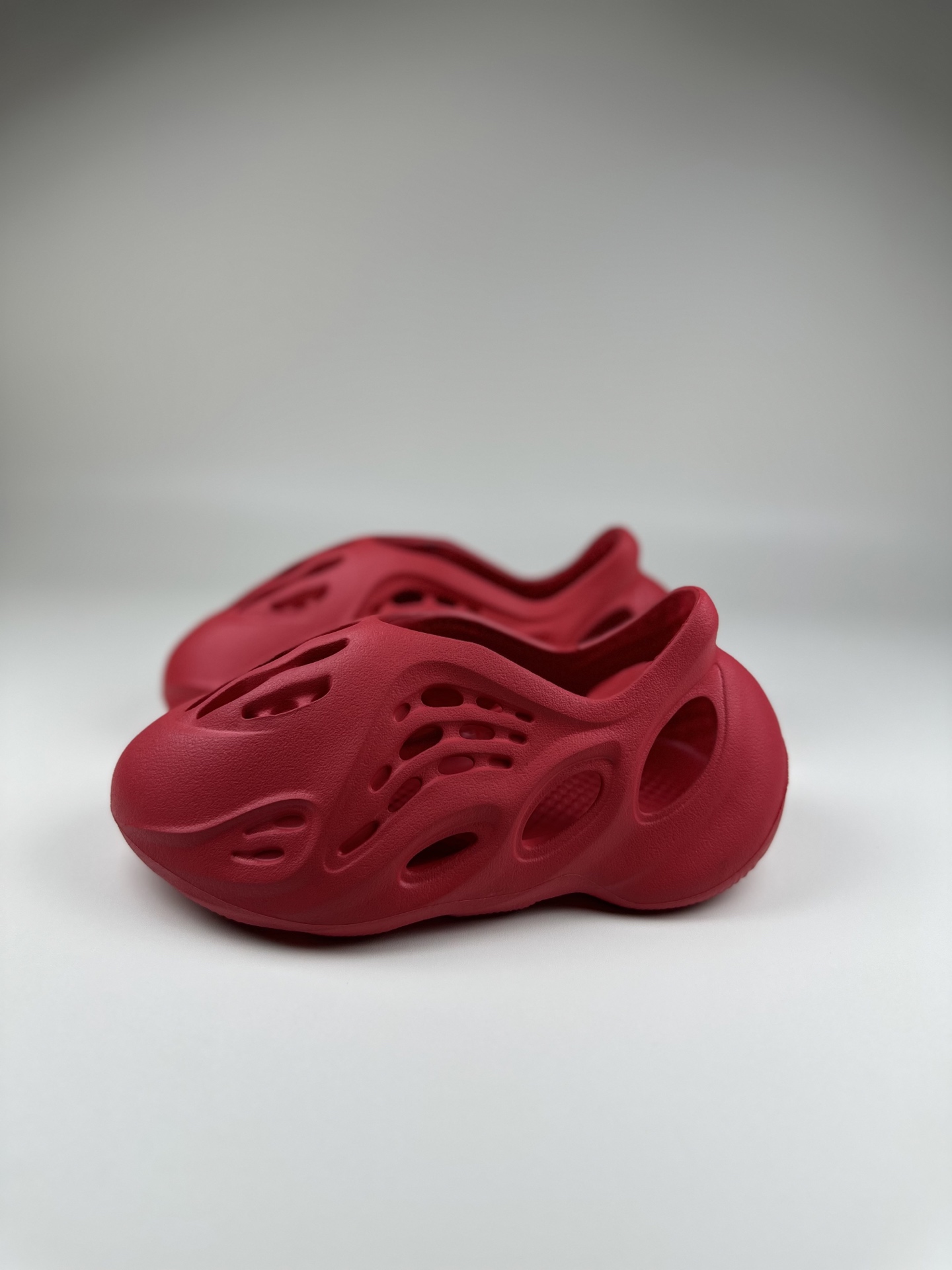 图片[3]-网红椰子新款儿童洞洞鞋男女宝宝包头凉鞋厚底透气休闲防滑沙滩鞋 尺码表！ US EUR 10码 28 11码 29 12码 31 13码 32 1码 33-选品中心