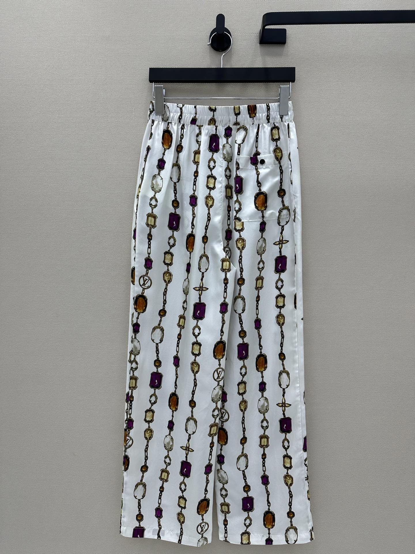 Classic Monogram Silk Pajama Set: Original Scavenger Dress with Quality Packaging. - 图片 7