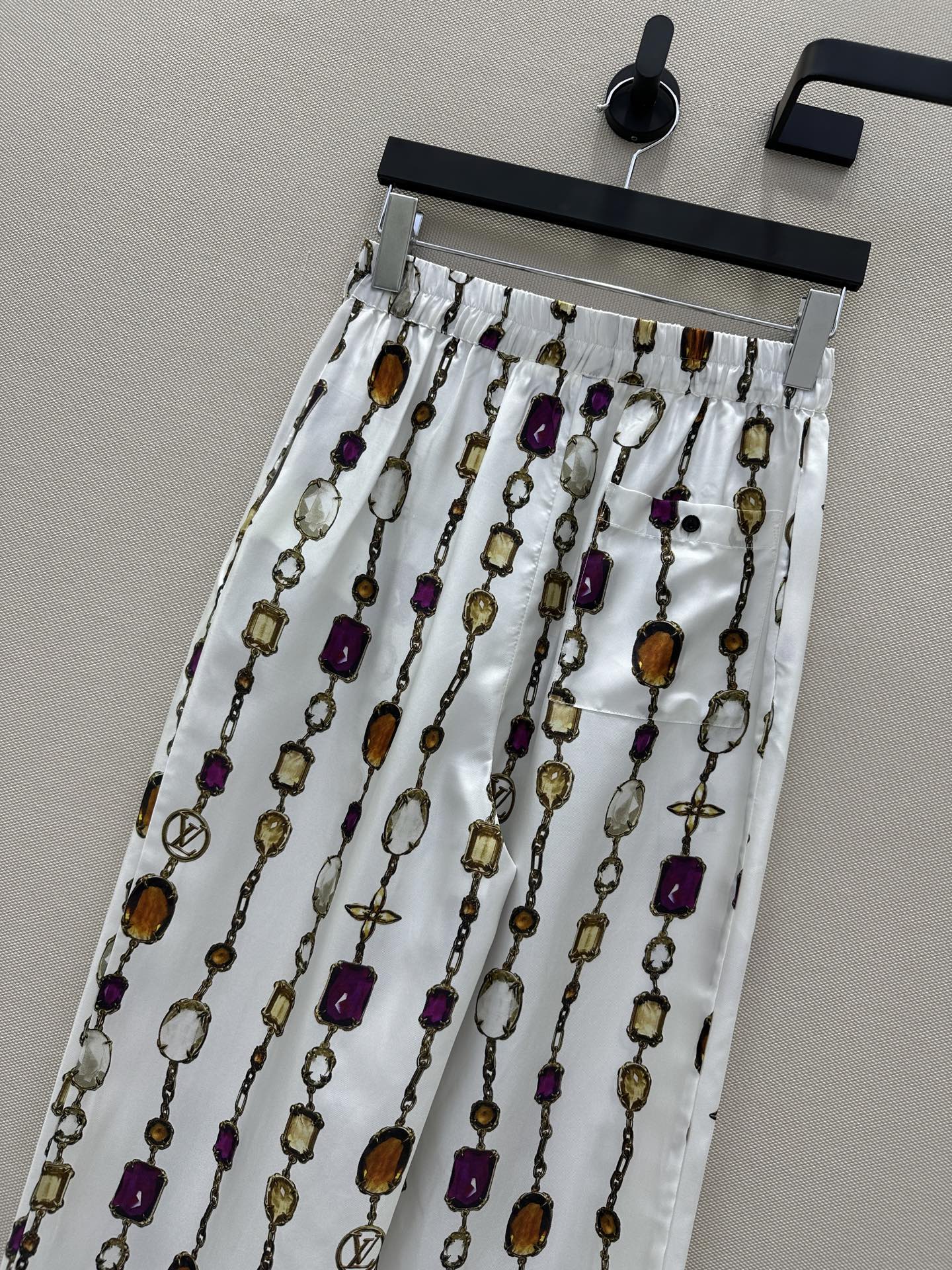 Classic Monogram Silk Pajama Set: Original Scavenger Dress with Quality Packaging. - 图片 8