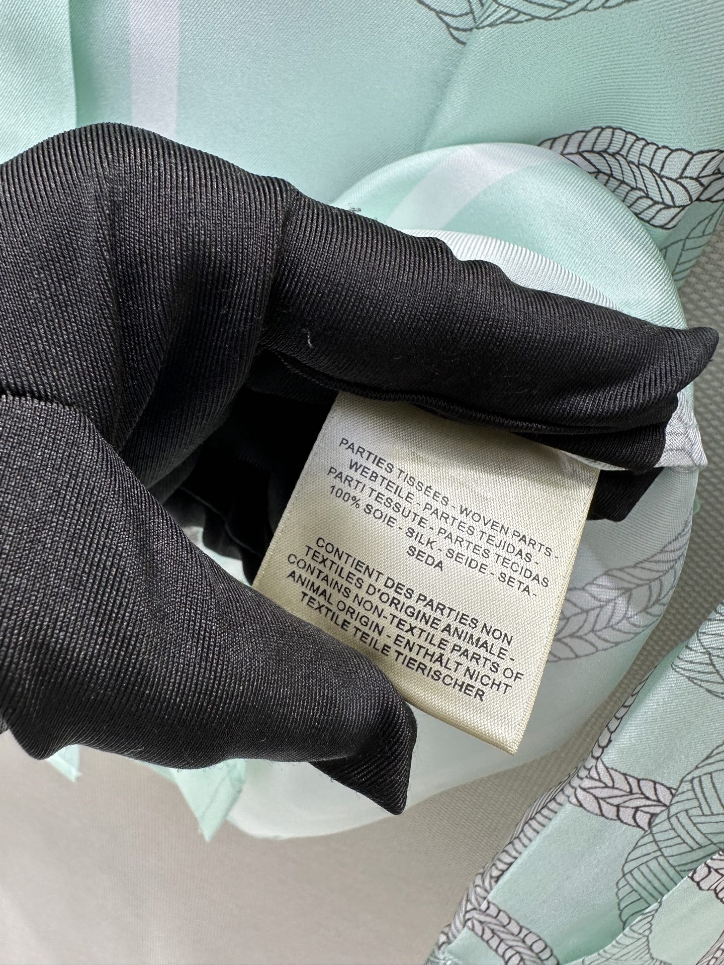 “Silk Women’s Suit: P864 Original Palefroi Remix, High Quality Package” - 图片 9