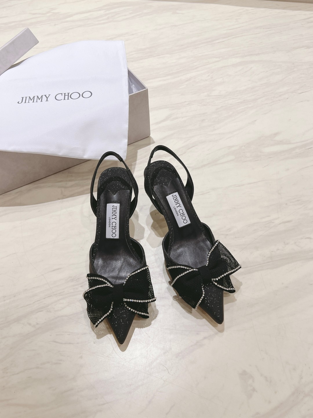 Jimmy Choo الأحذية صنادل أسود . وردي الأدمة جلد الغنم الربيع والصيف سلسلة P321024