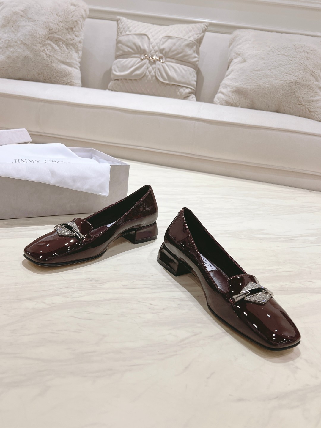 Jimmy Choo Mary Jane Monopoly: Top P700 Collection Overview - 图片 5