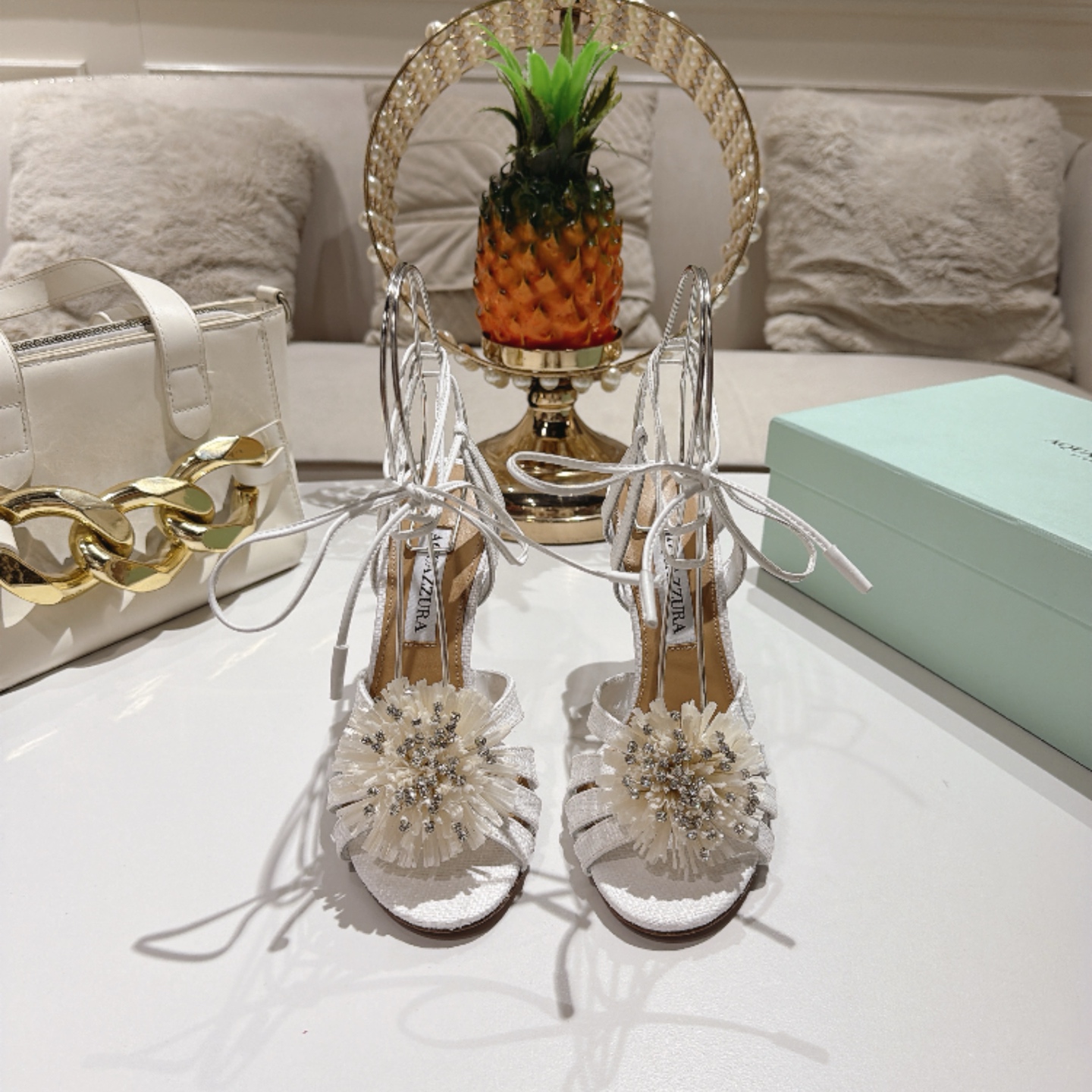 Piña 🍍Versión spot exclusiva @ Aquazzura (Aquazzura) AQUAZZURA Sandalias de tacón de rafia decoradas con fuegos artifi…