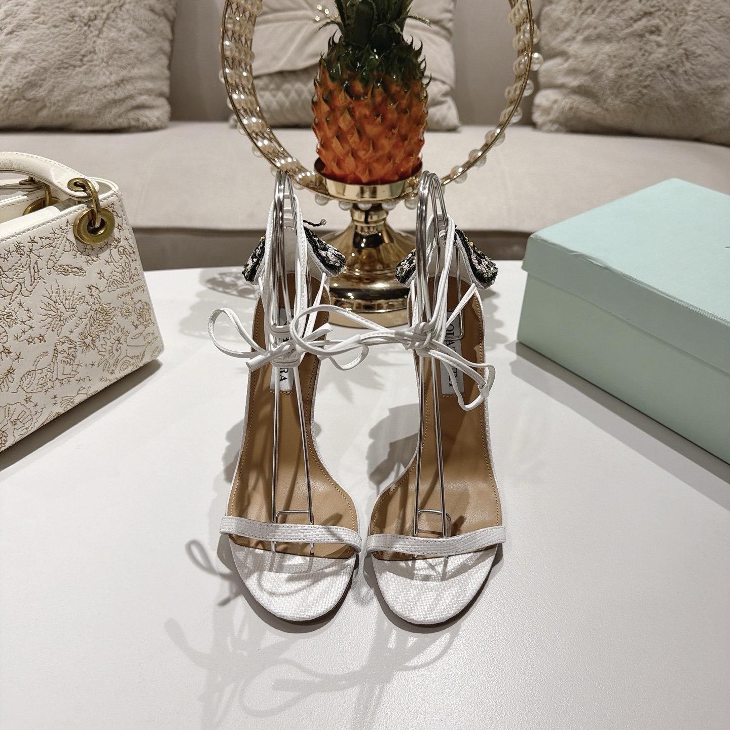 Piña 🍍Versión spot exclusiva @ Aquazzura (Aquazzura) Serie de mariposas Papillon, parche de mariposa tridimensional al…