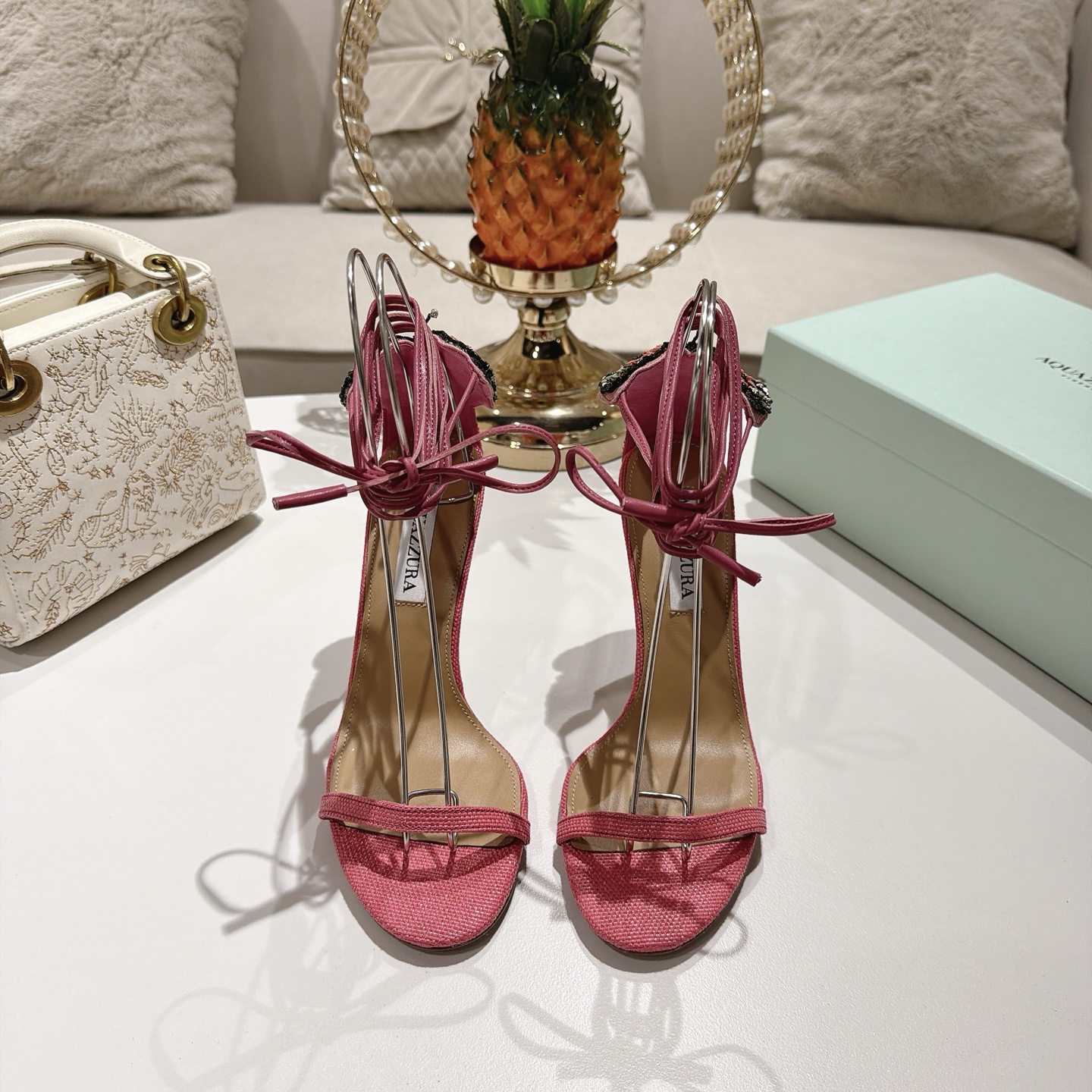 Piña 🍍Versión spot exclusiva @ Aquazzura (Aquazzura) Serie de mariposas Papillon, parche de mariposa tridimensional al…