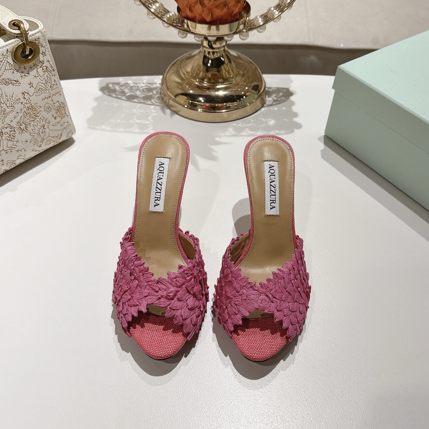 Nuevo color piña 🍍 Versión superior en stock La serie Rio Flirt de la marca italiana de zapatos de lujo ligero Aquazzu…