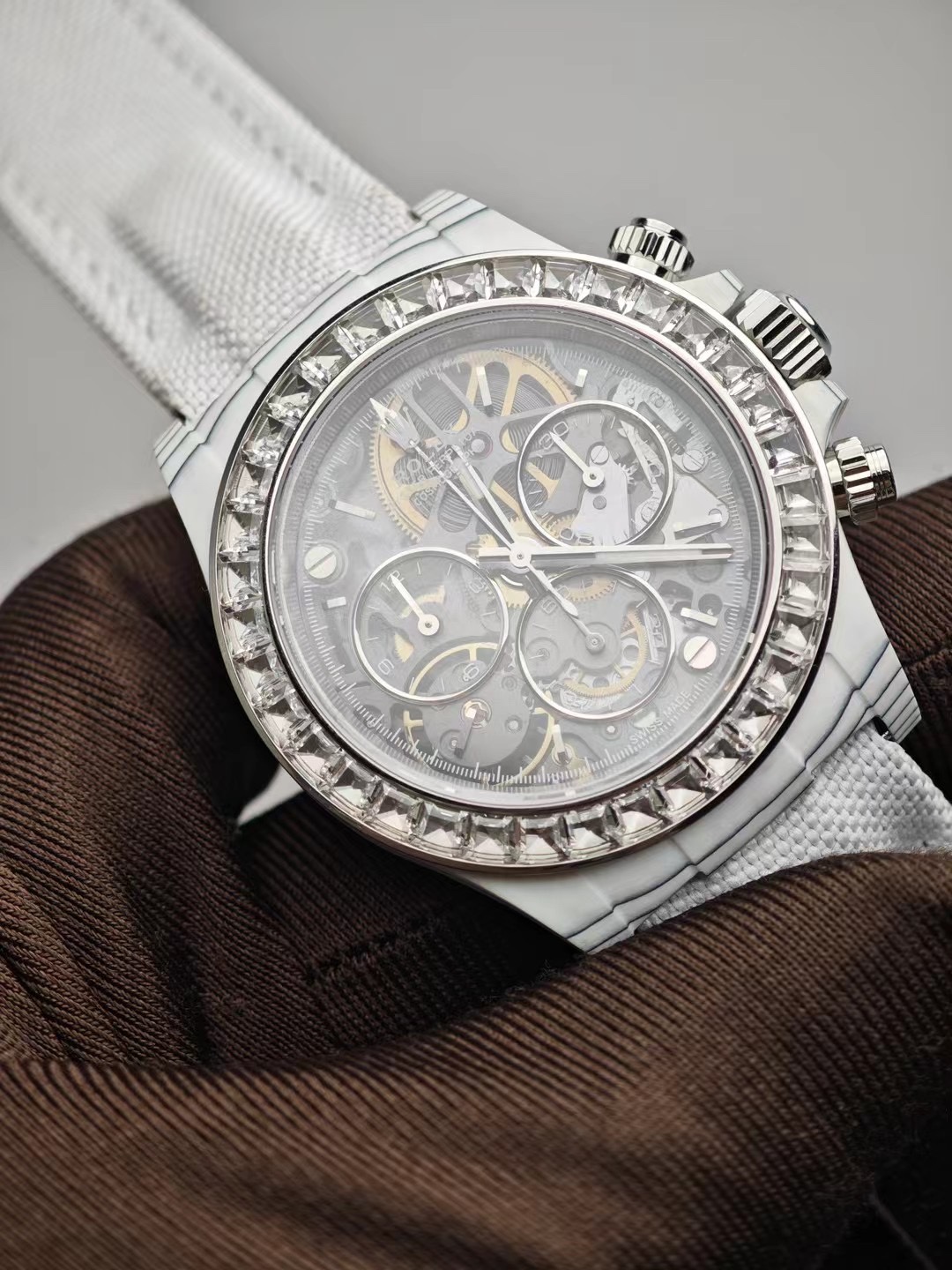 NO:392590,M modified fiber lunar ash,19860909M改装 纤维月球灰,,Watch