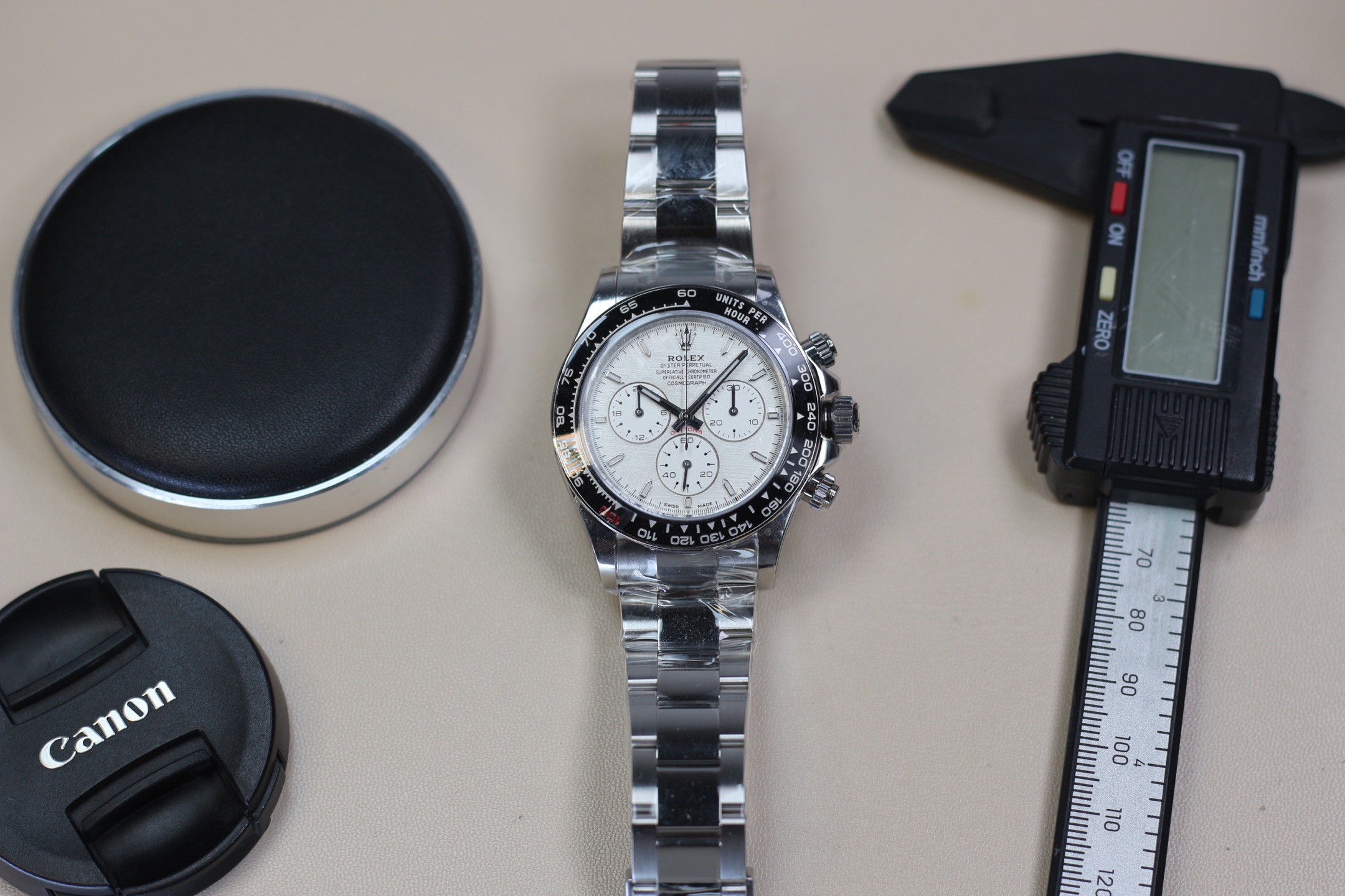 NO:393182,[Immortal Le Mans Meteorite Limited] PPM modification pays tribute to the anniversary meteorite limited. The substitute meteorite plate adds the legendary Le Mans to the immortal myth. Limited sale. Invite you to taste,19860909【不朽勒芒陨石限定】 PPM改装致敬勒芒周年陨石限定 代用陨石盘让传奇勒芒添上不朽神话 限定出售 邀您品鉴,,Watch