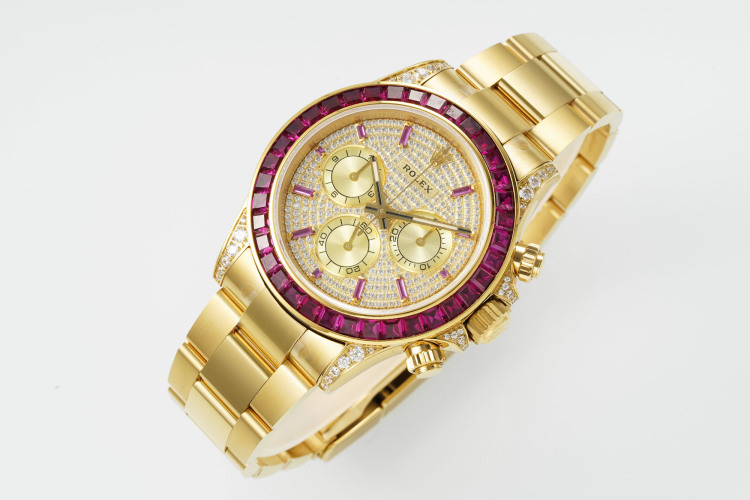 Rolex Daytona Custom CVD Diamond Watch - Ultimate Luxury and Precision 1 Rolex Daytona Custom CVD Diamond Watch - Ultimate Luxury and Precision
