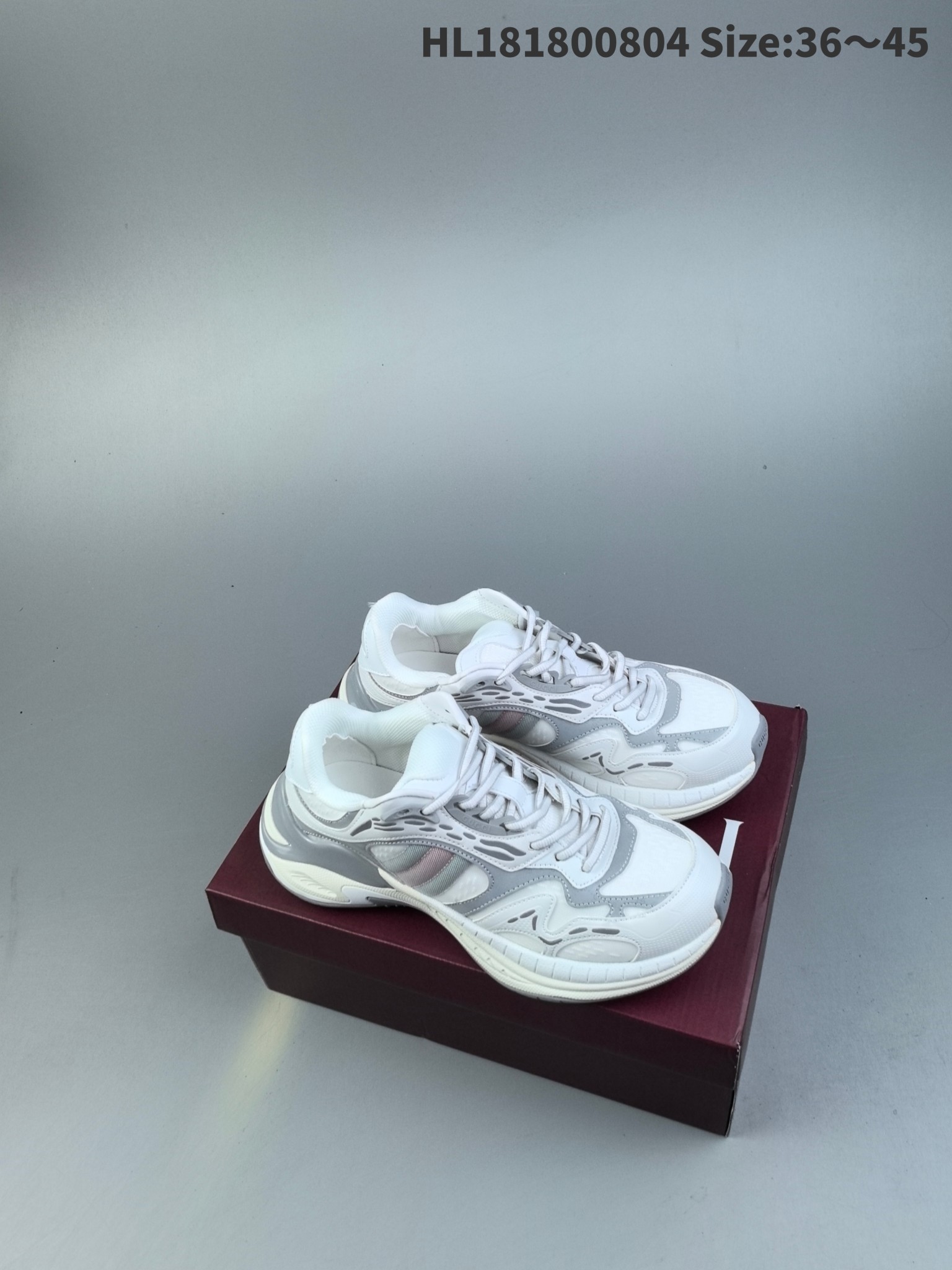 集合 GUCCI 2.0 古驰 圆头抽绳 高奢百搭休闲男女士运动鞋 明星同款缓震慢跑鞋 小红书爆款厚底增高老爹鞋 鞋面走线工整 清晰质感 高端时尚 简约大气 防滑舒适 后跟为真皮材质 试穿注意不要折损避免影响二次销售和售后 官方货号: 814040 FAD6QHL181800804