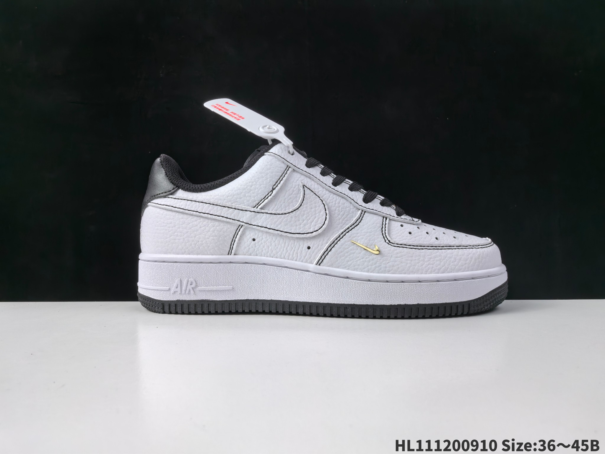💰120
公司级✅耐克Nike AIR FORCE 1’07空军一号低帮百搭休闲运动板鞋。柔软、弹性十足的缓震性能和出色的中底设计,横跨复古与现代的外型结合,造就出风靡全球三十多年的Force 1。
货号:IB6543-101
ID:HL111200910