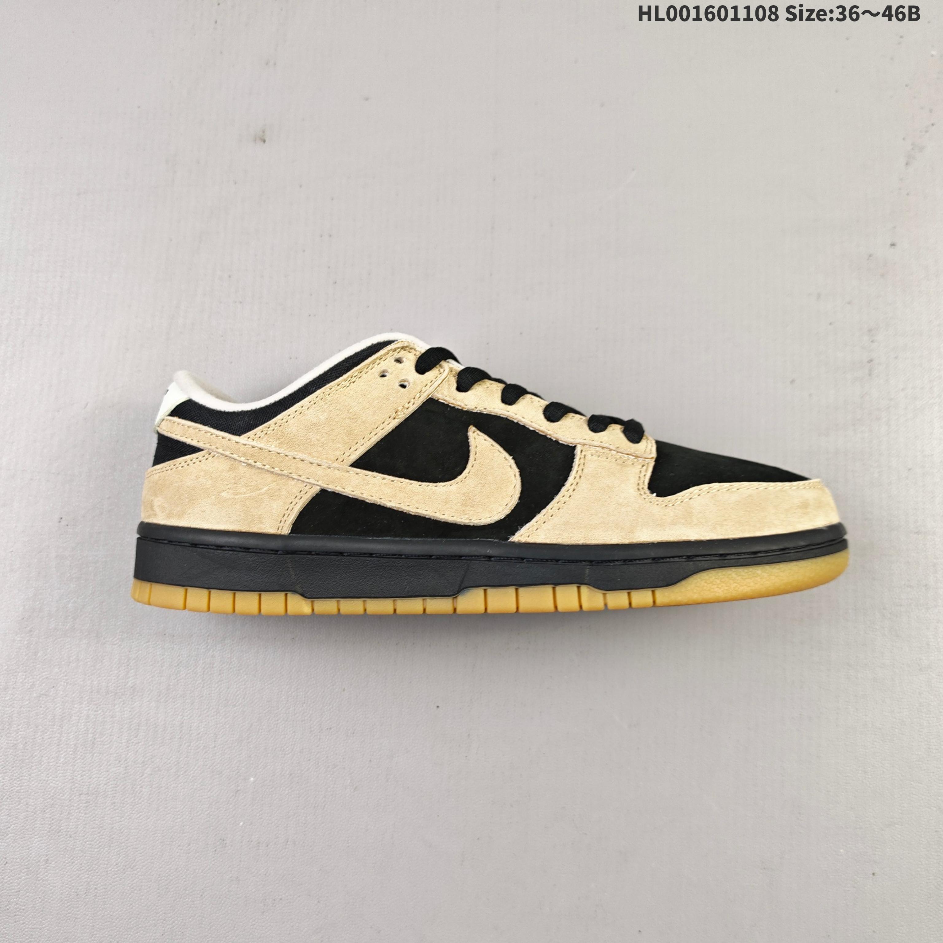 头层带半码 Nike Dunk SB Low 耐克 SB 低帮 摩卡黑 美拉德 黑棕 男女同款 简约百搭美式街头低邦板鞋 该定制版球鞋选用原鞋款为Nike Dunk SB Low Prosb运动舒适耐磨低帮板鞋男女同款棕色,以摩卡黑为灵感,通过棕黑色配搭,呈现出鞋子的更多可玩性和潮流感.整鞋尽显个性,百搭精致,设计上表现出满满的潮流感氛围感,极具美学,穿出门更是回头率满满. 货号:HJ0367-200 HL001601108 B