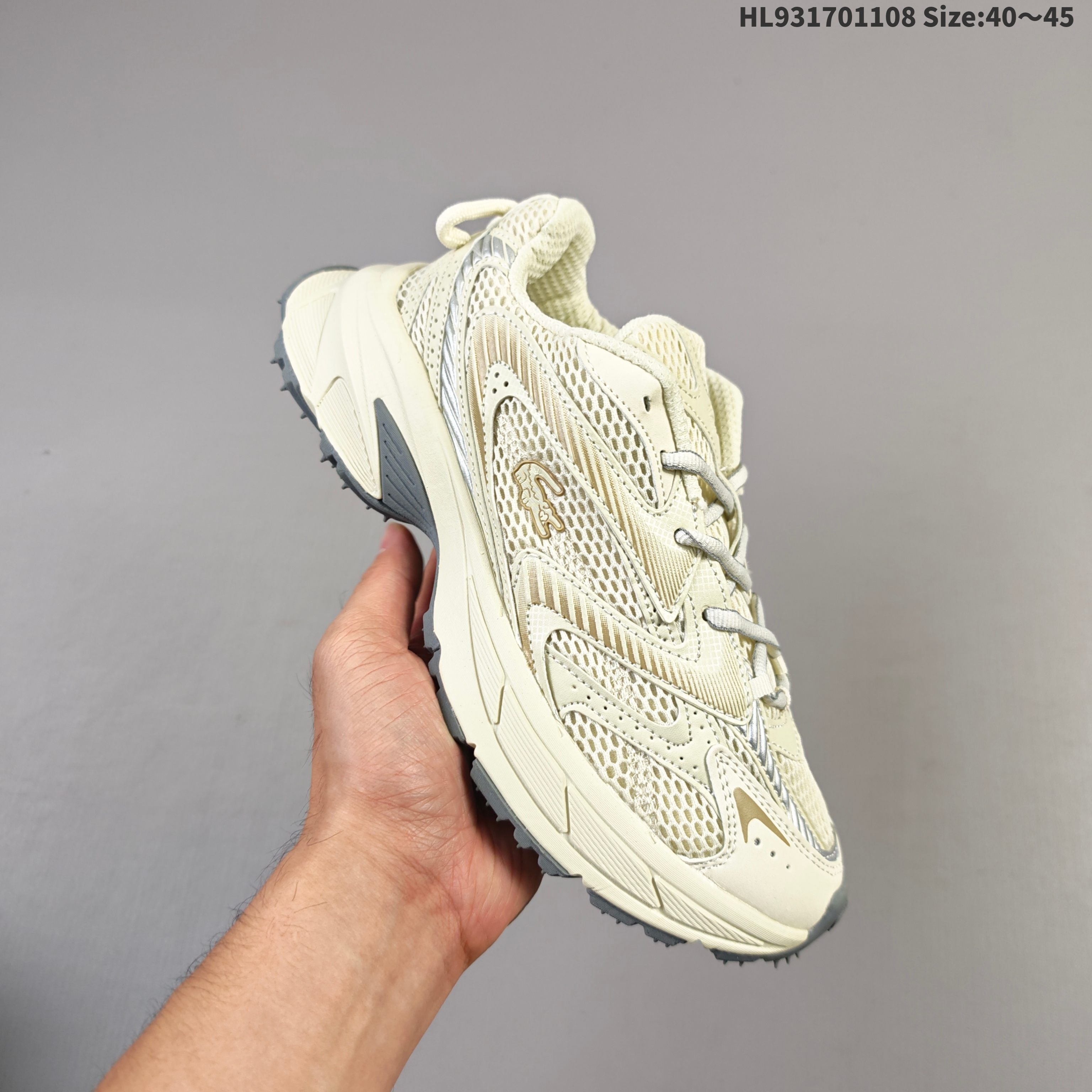 集合💰170
公司级✅LACOSTE法国鳄鱼男鞋25秋季新款L003系列运动休闲鞋
系带设计,撞色鞋面
侧面饰有LACOSTE鳄鱼标识
舒适规则鞋底,饰有品牌字母标识
货号:749SMA0006P1F
lD:HL931701108 Size:40~45