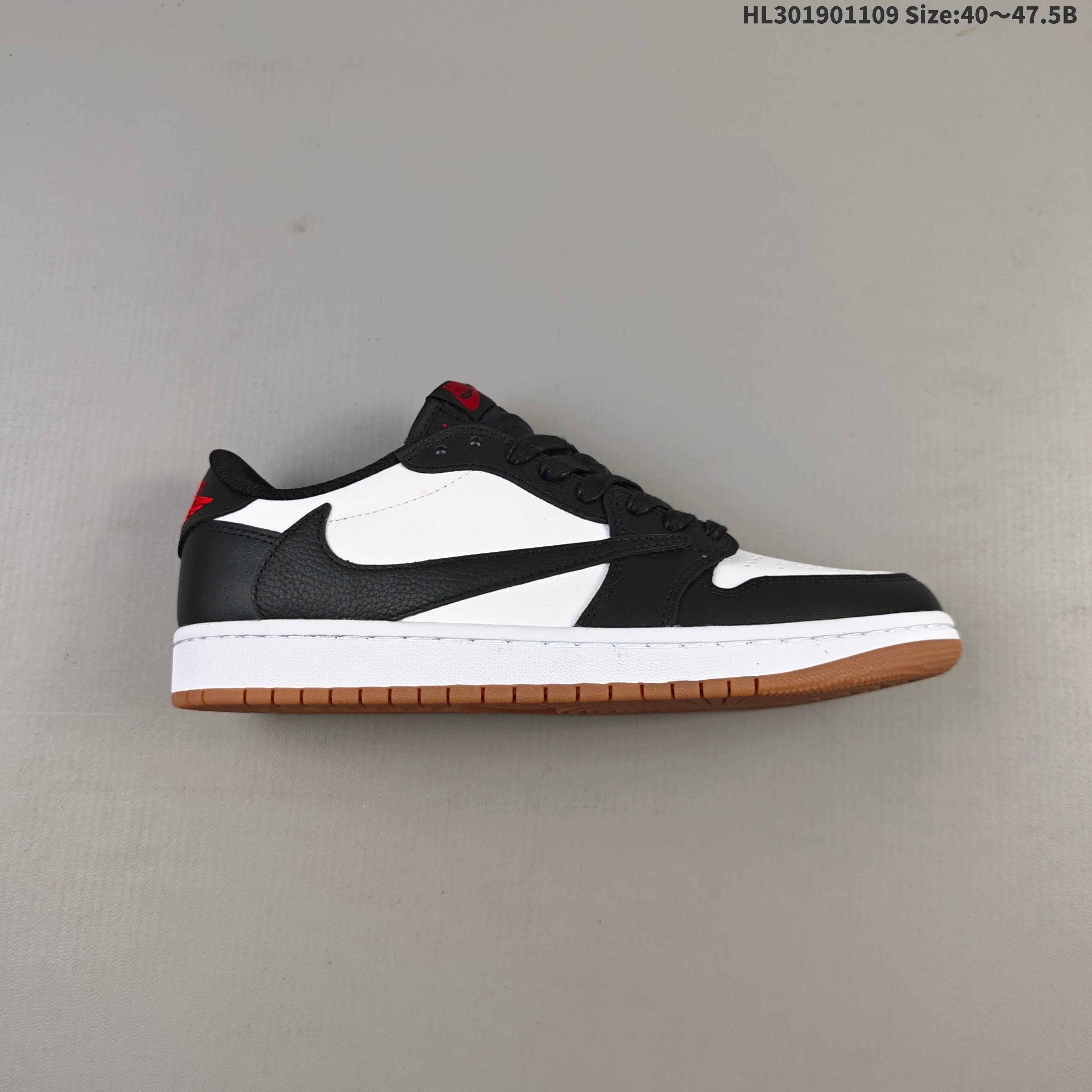 💰190
公司级✅Nike Air Jordan 1 x Travis Scott AJ1倒勾 乔一倒钩 耐克 低帮文化篮球鞋
完美品质出货 细节如图所示 鞋面切割工整 冲孔整齐干净 中底拉帮线 整体清洁度非常好
货号:DZ4137-700
尺码:40 40.5 41 42 42.5 43 44 45 46 47.5
ID:HL301901109 Size:40~47.5B