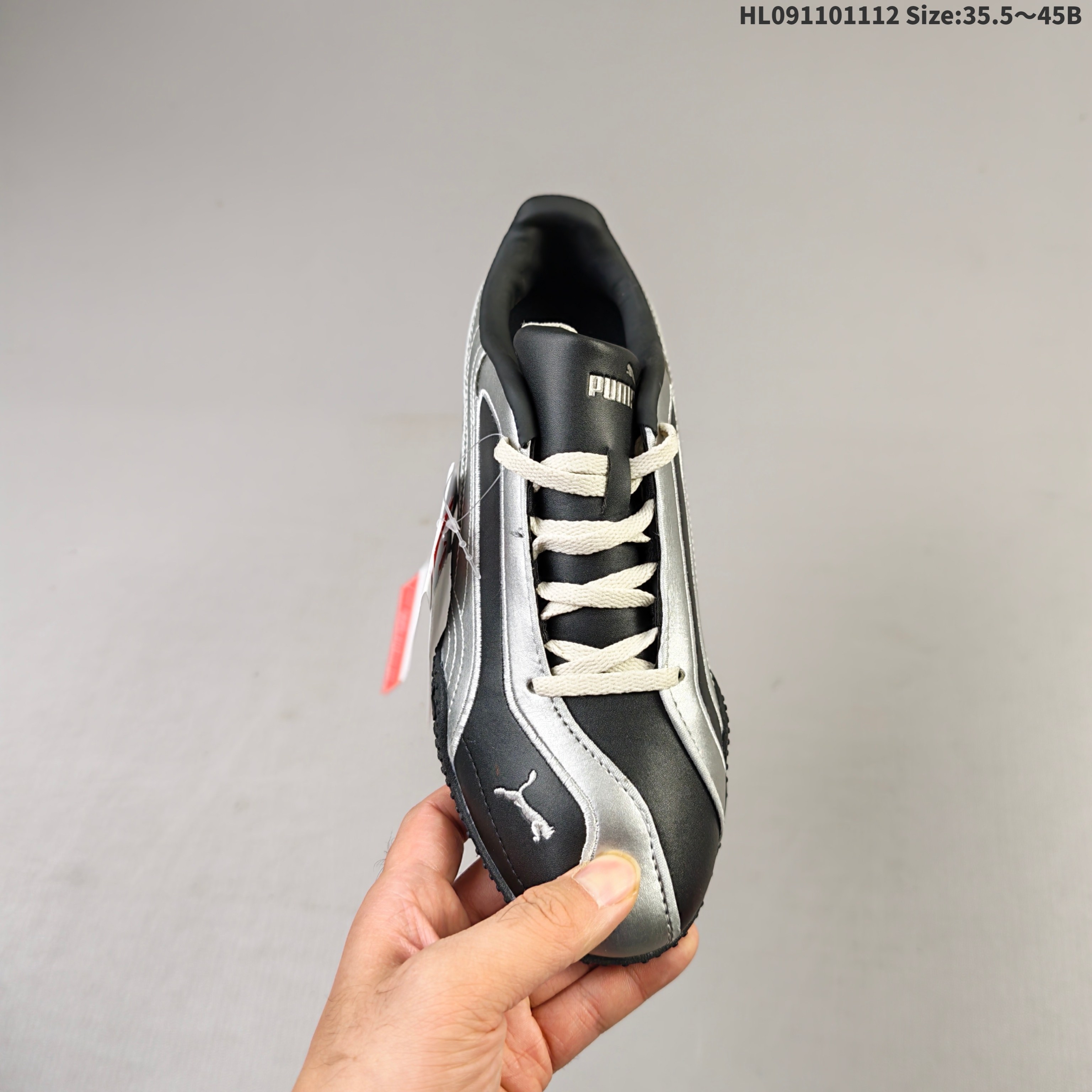 💰110 ❤️彪马Puma Bella Low 贝拉V2系列低帮薄底德训复古风经典百搭休闲慢跑鞋 货号：404043-01 尺码：36 37 37.5 38 38.5 39 40 40.5 41 42 42.5 43 44 45 编码：HL091101112 Size:35.5～45B