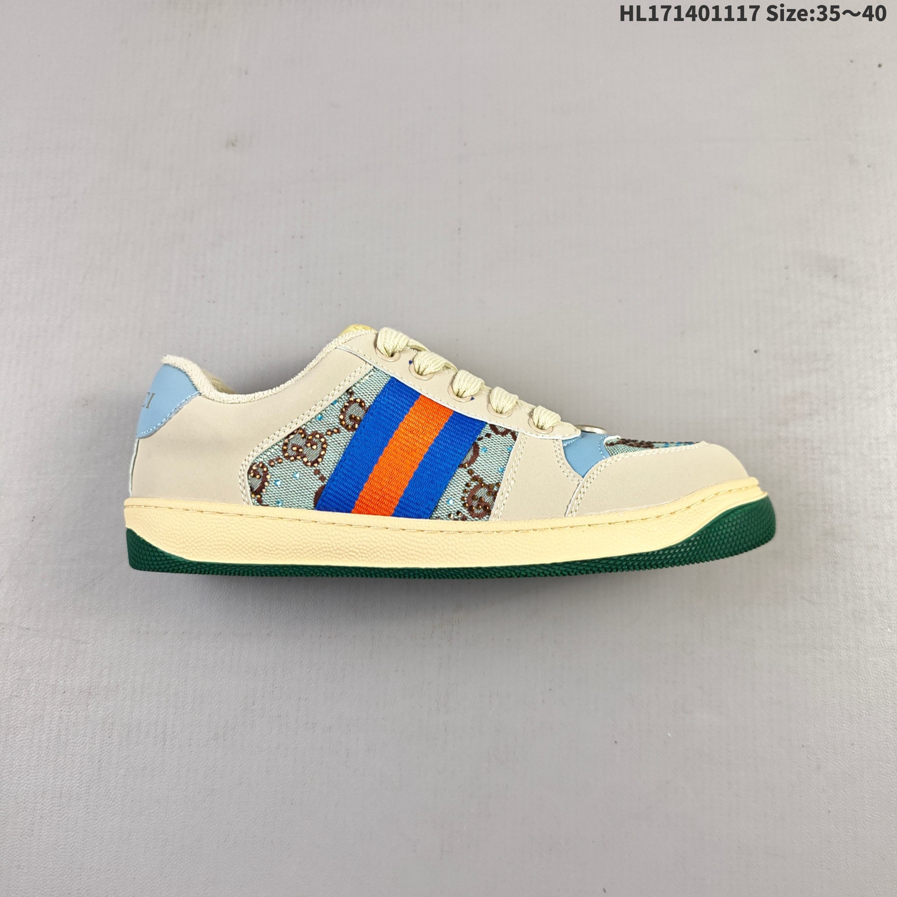 集合💰140
古奇Gucci Distressed Screener sneaker 古驰小脏鞋系列 绿盒版本 经典原型复古百搭做旧小脏板鞋复古学院风 怀旧版
编码;HL171401117 Size:35~40