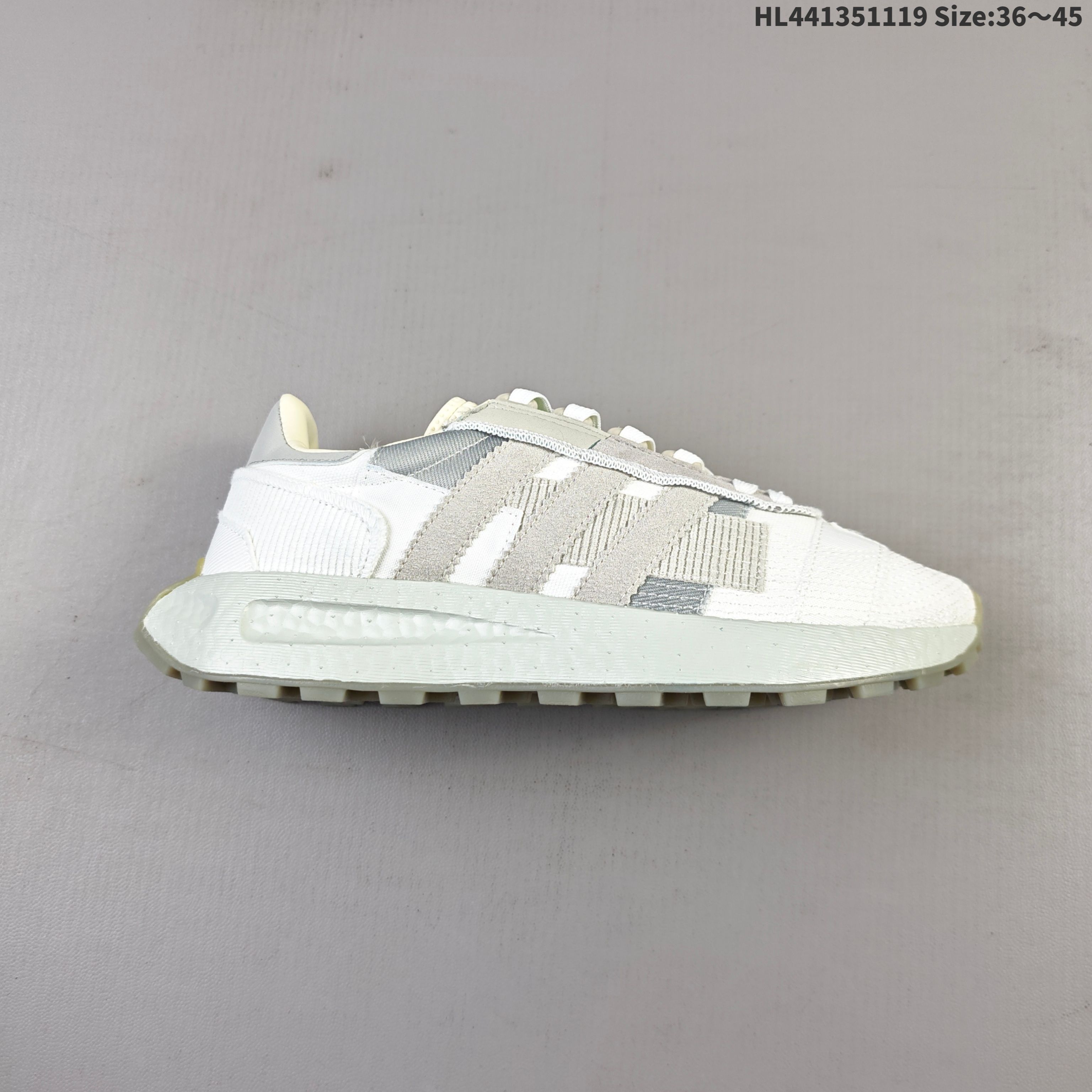 💰135
adidas Racing E5 Boost Prototype
速度轻盈复古系列 百搭透气运动慢跑鞋
全新BOOST轻量缓震鞋底材质
轻盈又不失动感,此款 InstaPump Fury Boost运动鞋将标志性外型与革命性缓震技术集于一身。覆层和模切设计打造清新外型。运动鞋散发经典味道,更让你自由充气将鞋调到最贴脚效果,Boost 缓震技术提供极致舒适体验!官方货号: GW6186HL441351119 Size:36~45