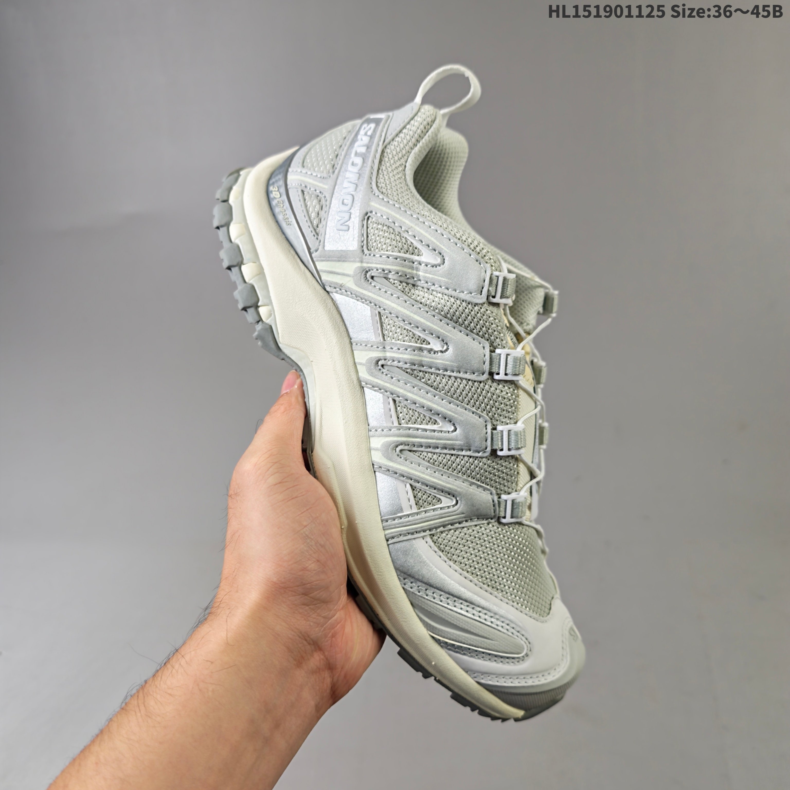 集合二💰190
Salomon 萨洛蒙 XAPRO 3D户外越野跑鞋 鞋面采用SENSIFIT贴合技术 全方位贴合包裹脚型 鞋跟部鞋底牵引设计 提供强大的抓地性能 更适应野外崎岖不平的道路 其3D ADVANCED CHASSIS底盘 材料轻量大化 钉齿设计更具稳定性、防护性 鞋底易磨损区运用CONTAGRIP高耐磨材料 应对城市硬质路面长距离跑考验
编码。HL151901125 Size:36~45B