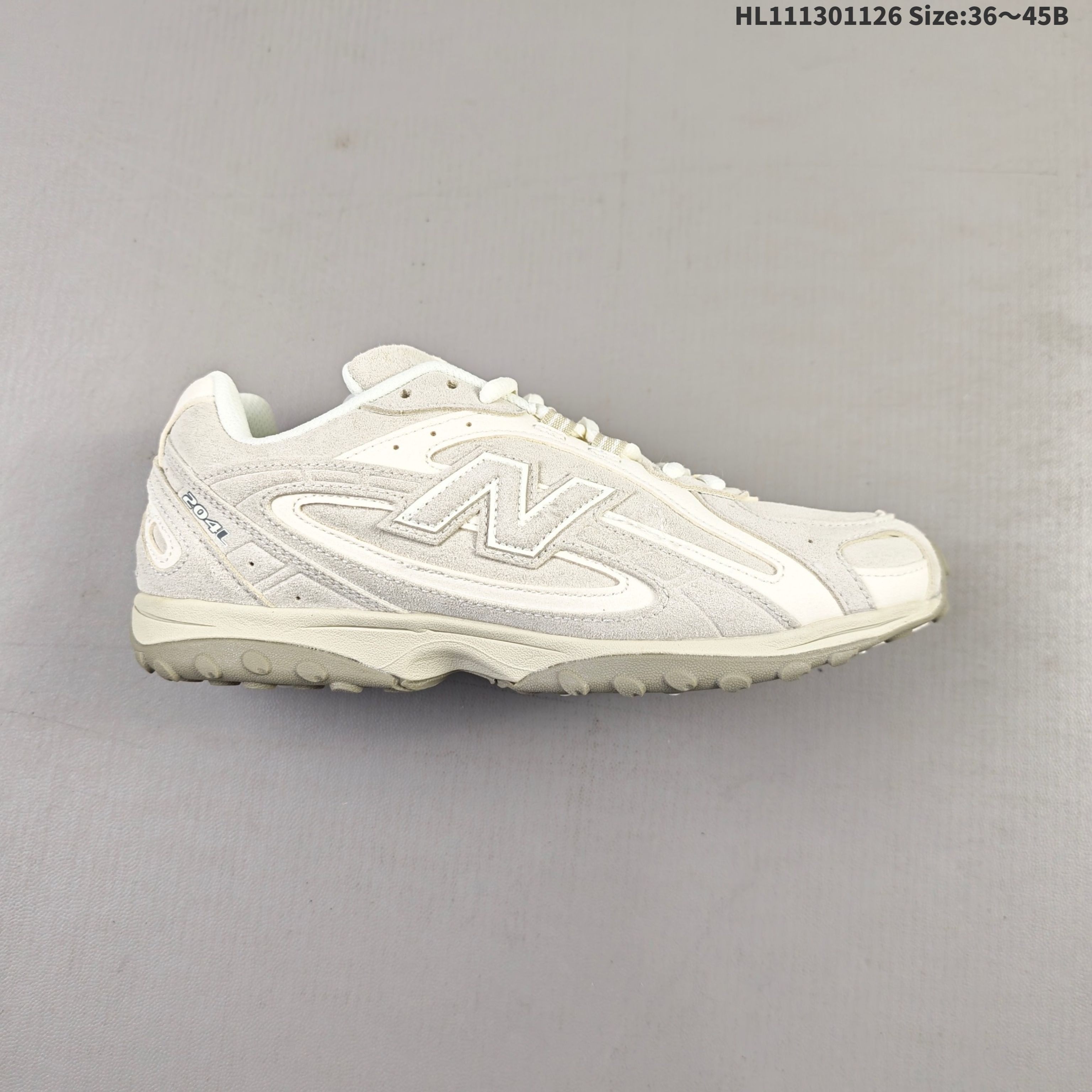 💰130
New Balance 新百伦204 系列
复古休闲运动百搭老爹跑步鞋
#采用猪巴革组合网织鞋面材质
#3层组合底模精密开发
#中底嵌入碳板缓震及后跟嵌入TPU装饰条稳固
官方货号: U204MMC
编码:HL111301126 Size:36~45B